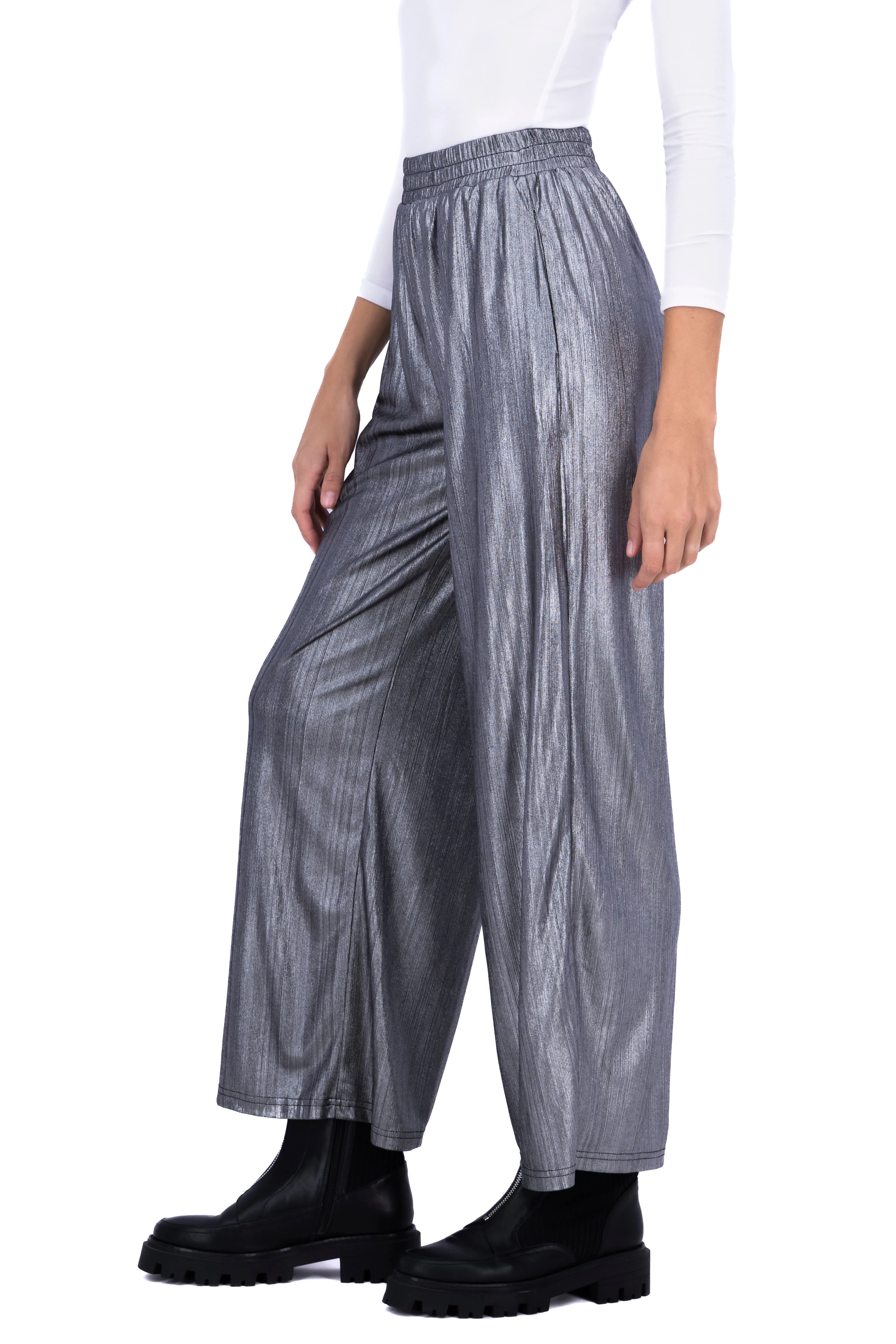Pantalón amplio metálico cintura alta sold by Shasa product image thumbnail 3
