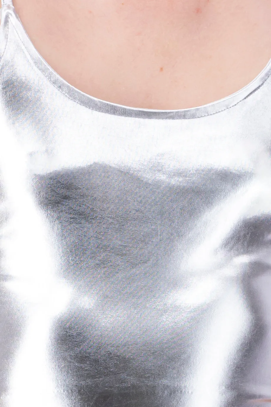 Body metalico tirantes escote redondo sold by Shasa product image thumbnail 5