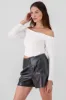 Top off shoulder rib sold by Shasa