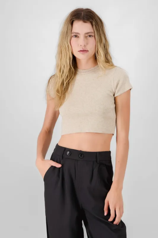 Top crop tejido manga corta sold by Shasa