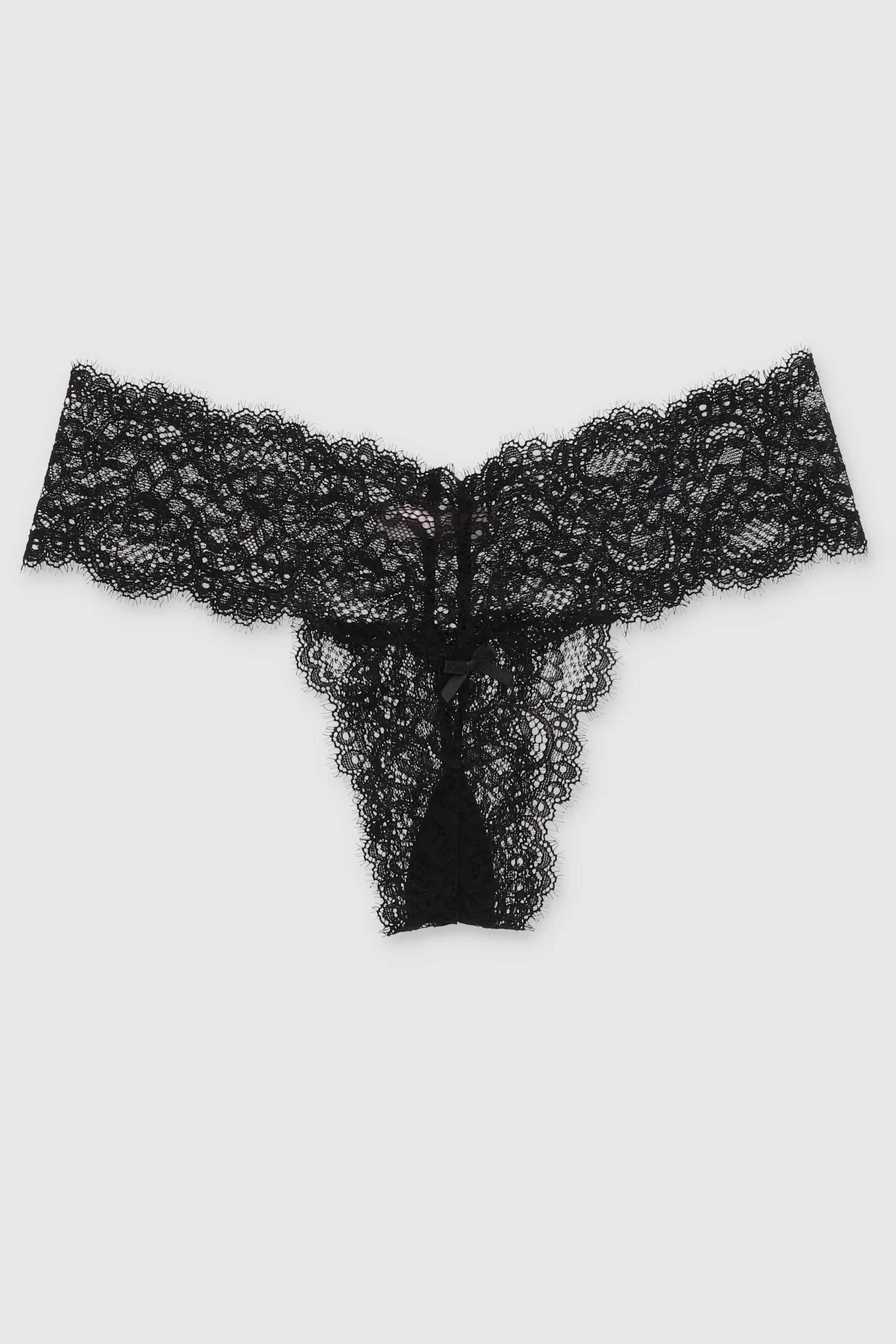 Tanga encaje sold by Shasa