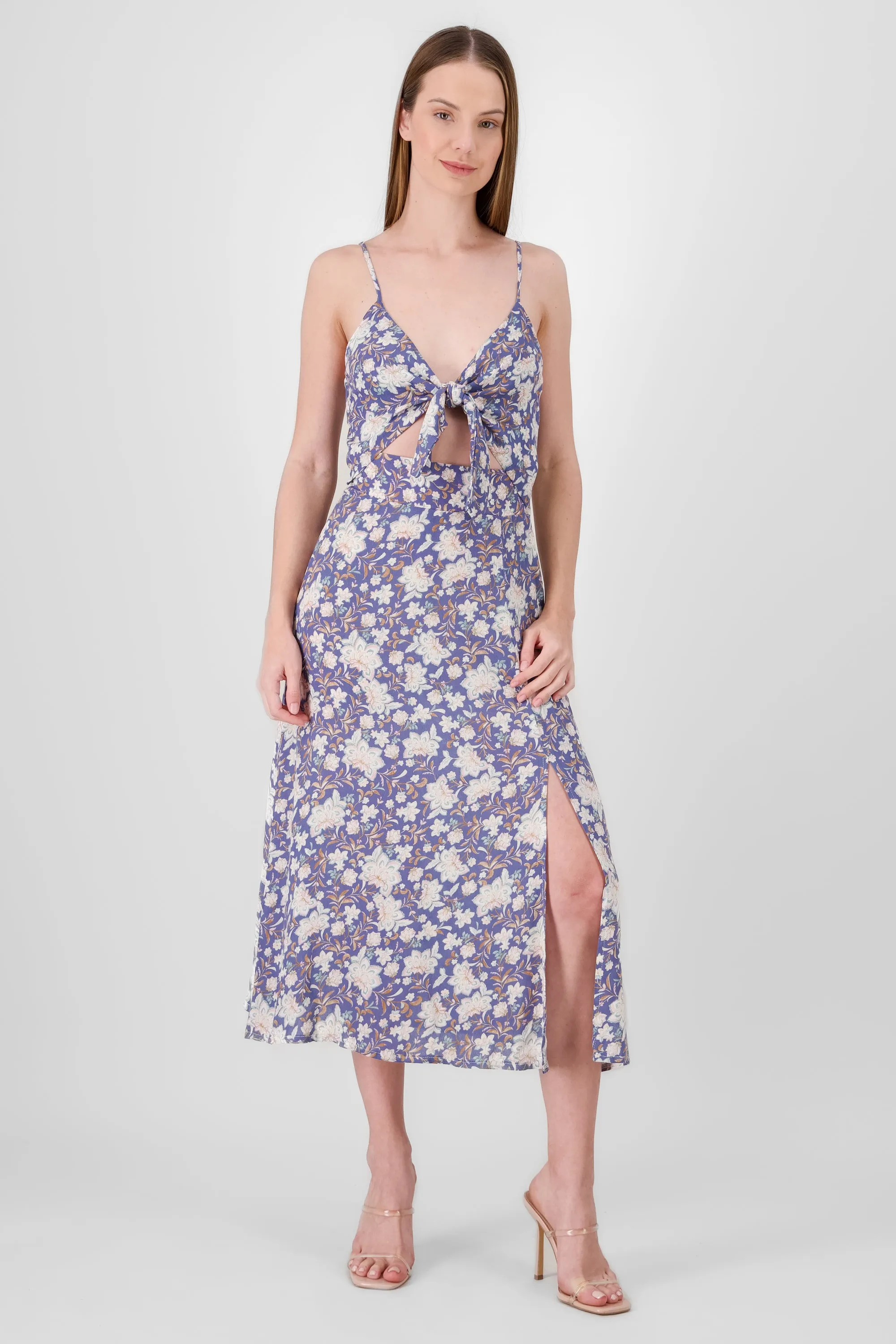 Vestido maxi escote con nudo cutout sold by Shasa