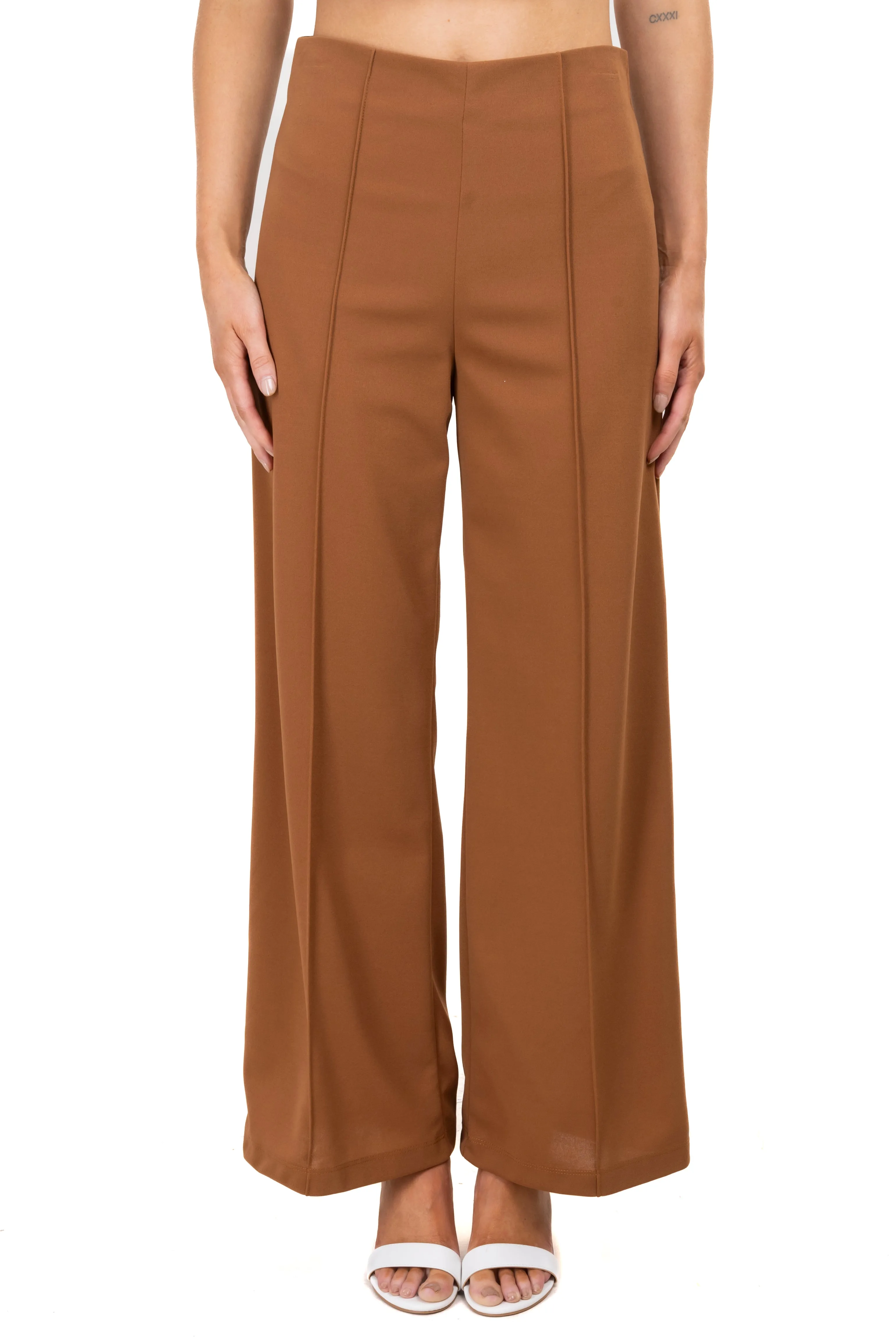 Pantalón Amplio Costura Frontal sold by Shasa product image thumbnail 2