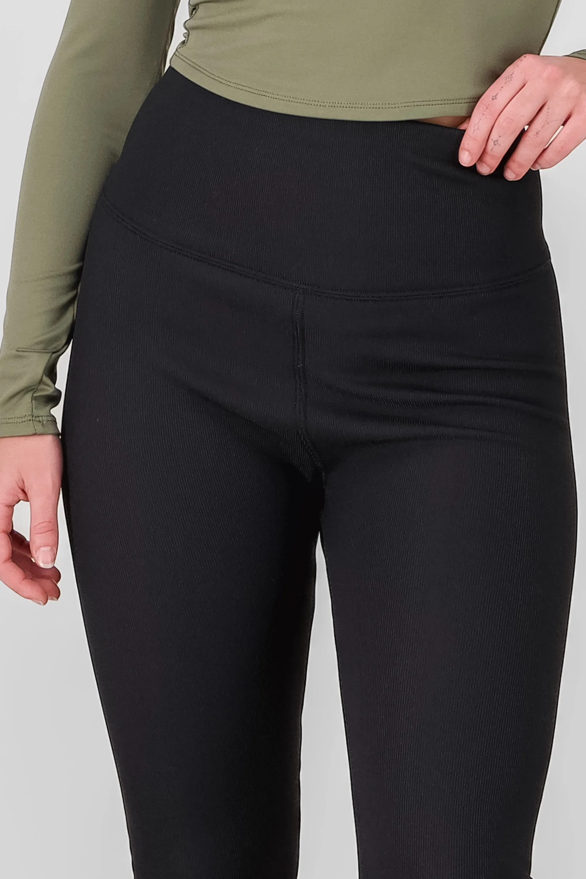 Leggings con peluche lisos sold by Shasa product image thumbnail 5