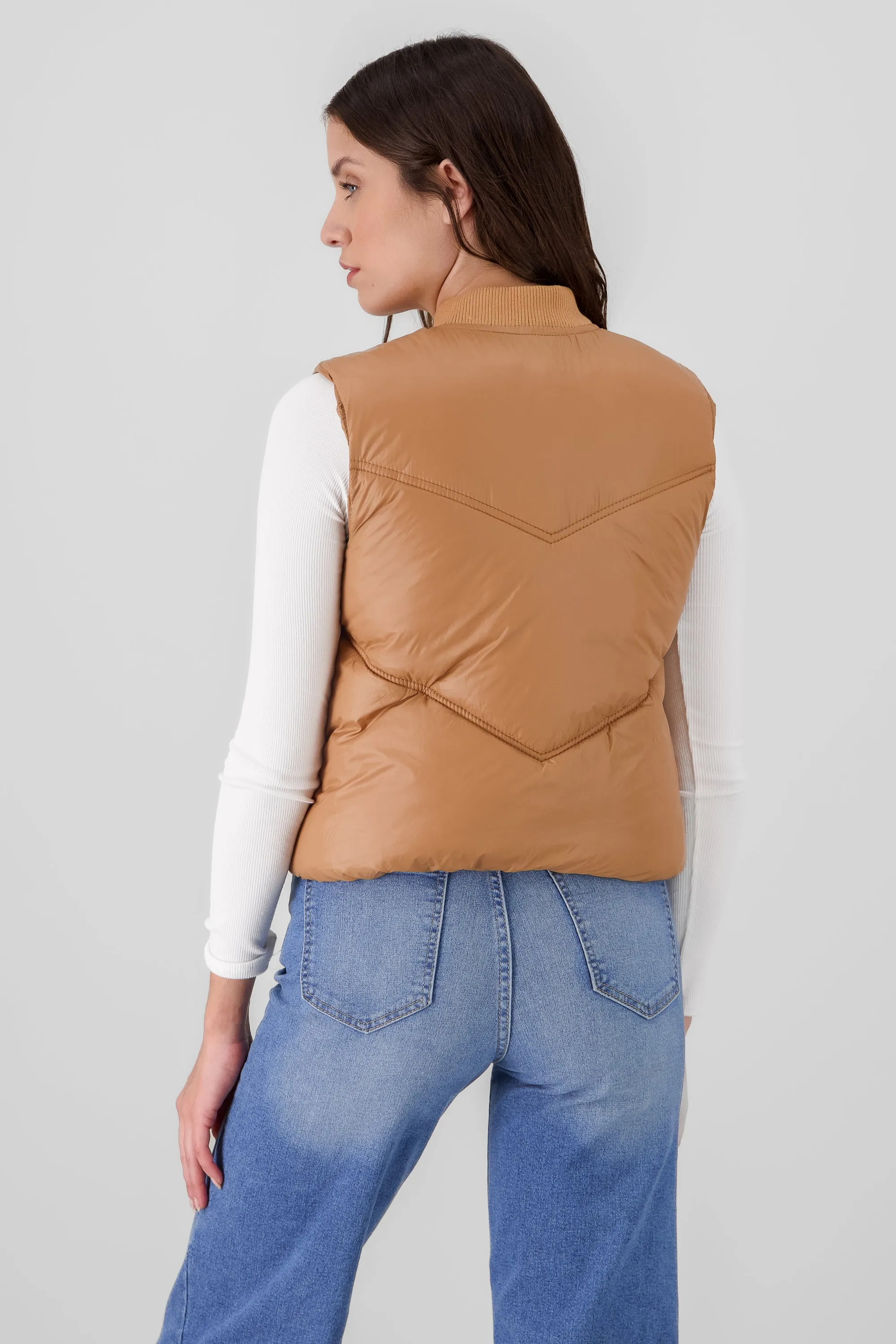 Chaleco mini puffer liso con bolsas sold by Shasa product image thumbnail 4