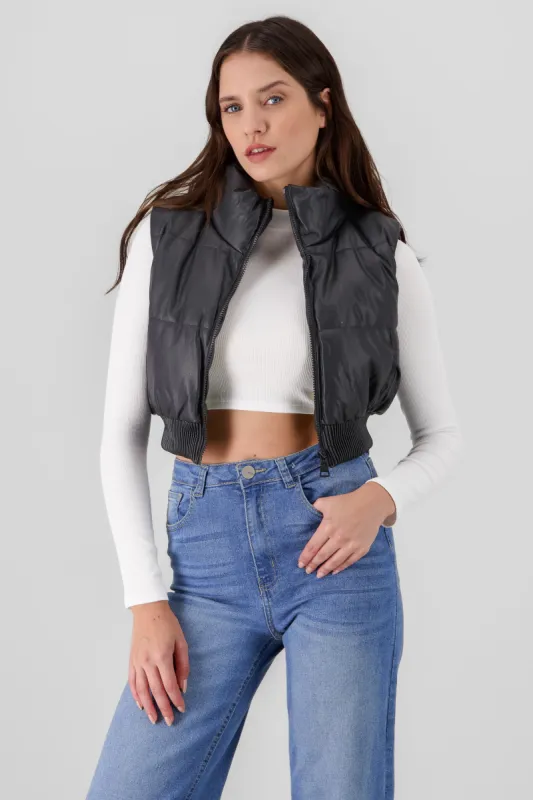 Chaleco PU capitonado con borrego sold by Shasa