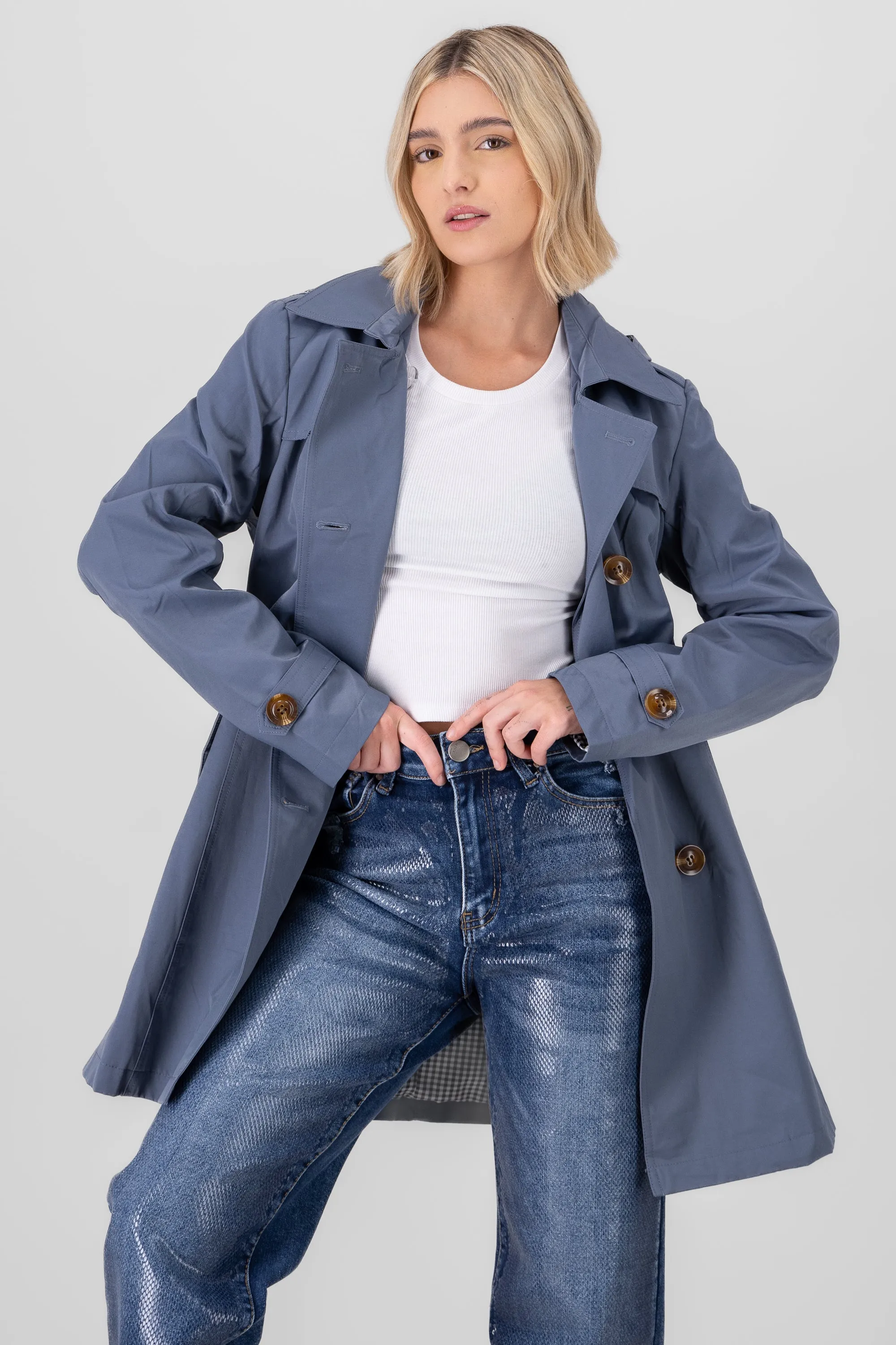 Gabardina gorro sold by Shasa