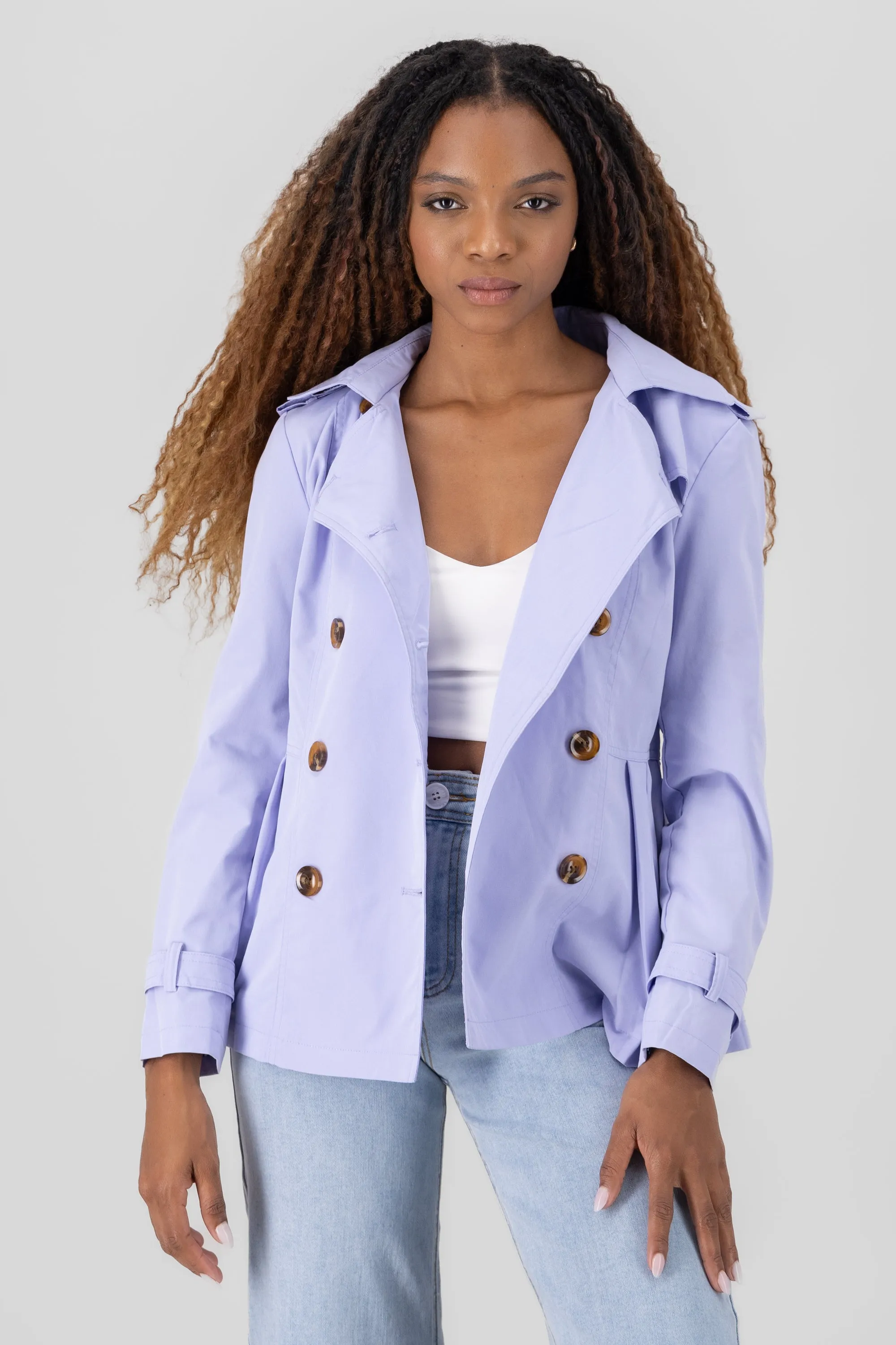 Gabardina corta cinturon sold by Shasa