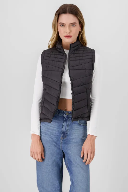 Chaleco capitonado sold by Shasa