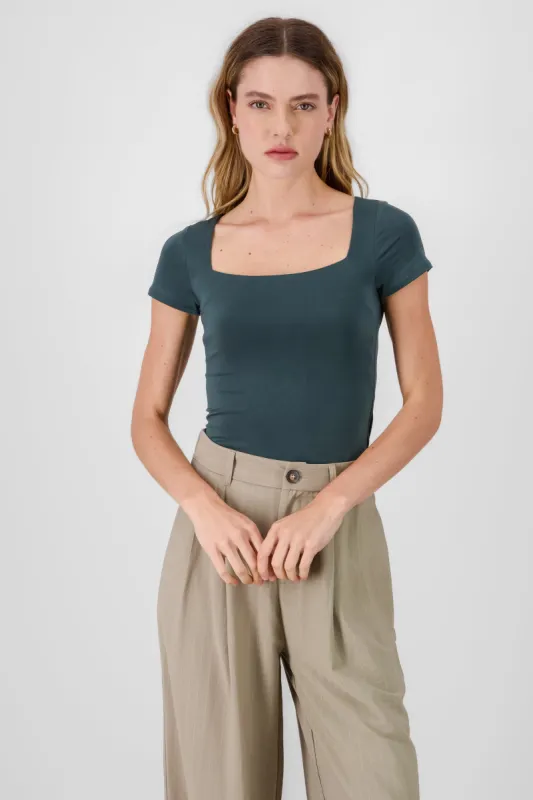 Body manga corta escote cuadrado sold by Shasa