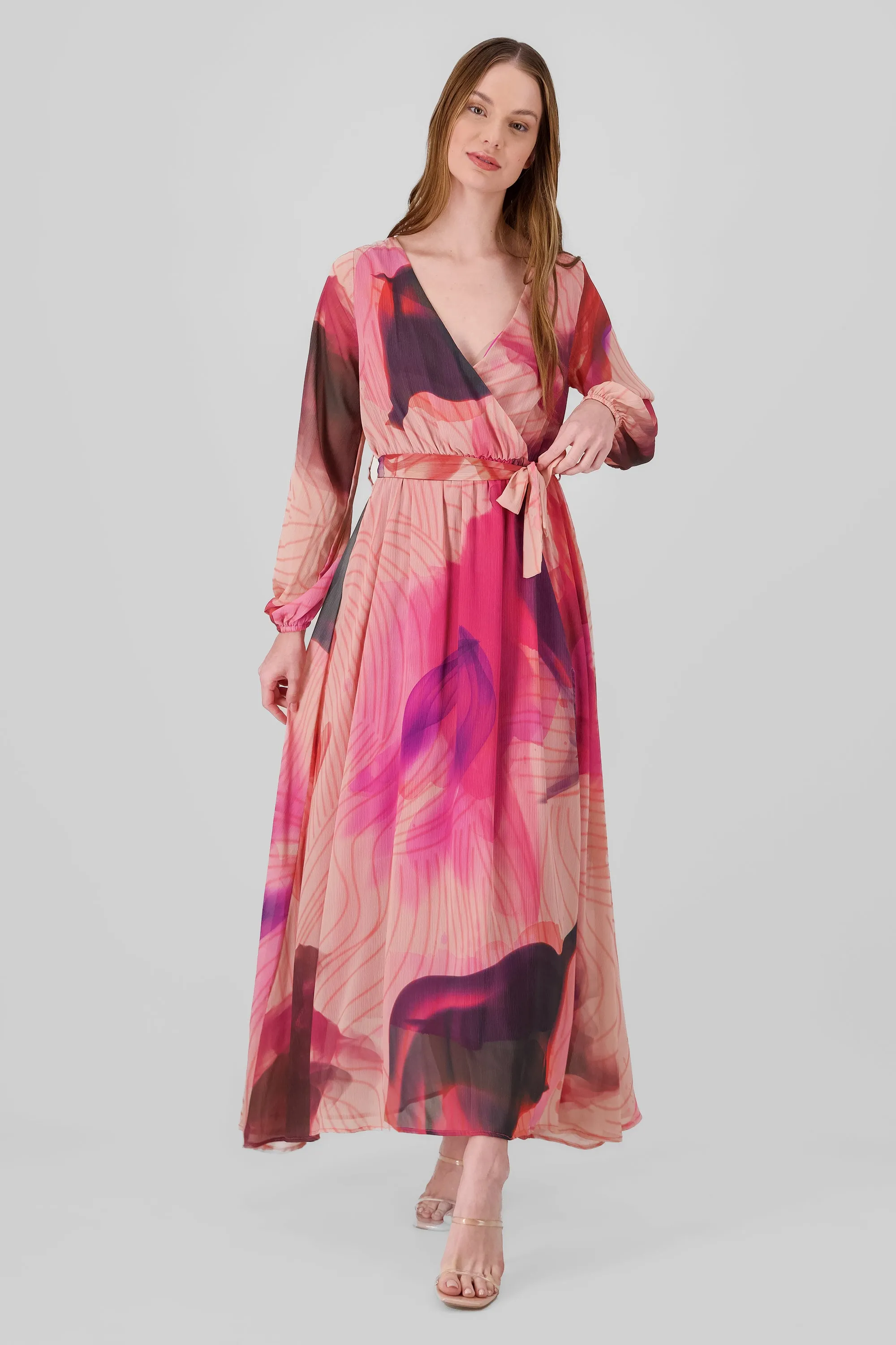 Vestido estampado escote v sold by Shasa