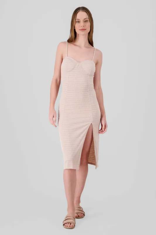 Vestido con copas textura tacto suave sold by Shasa