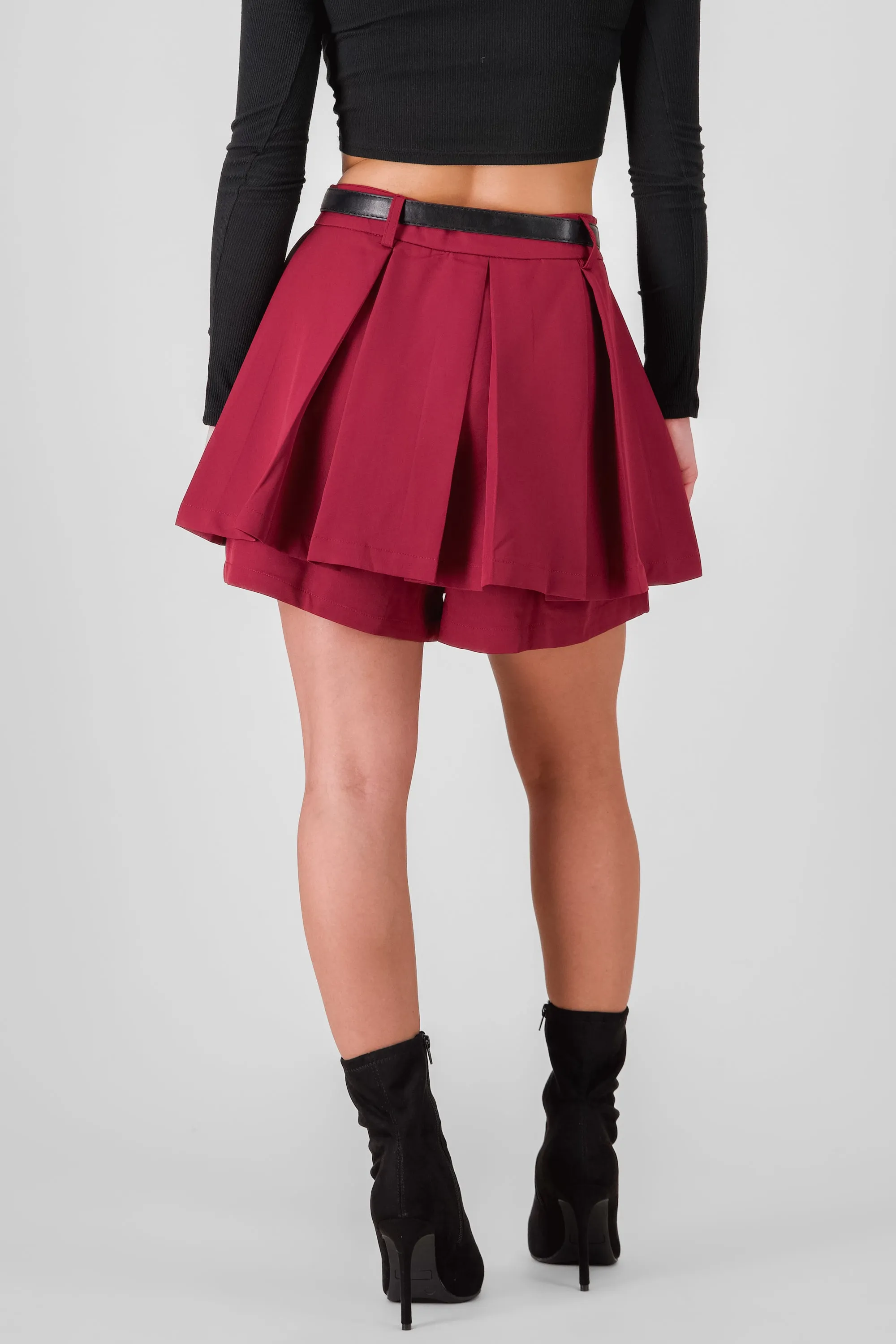 Falda short tableada detalle cinturon sold by Shasa product image thumbnail 4