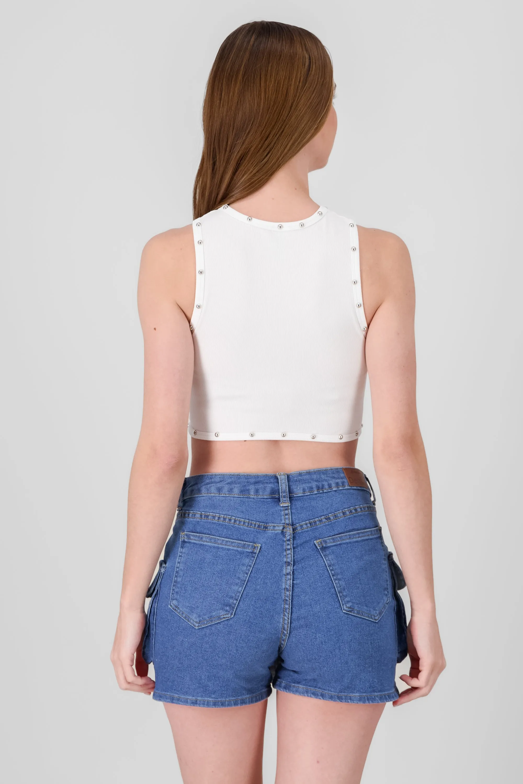 Crop top sin mangas detalle estoperoles sold by Shasa product image thumbnail 4