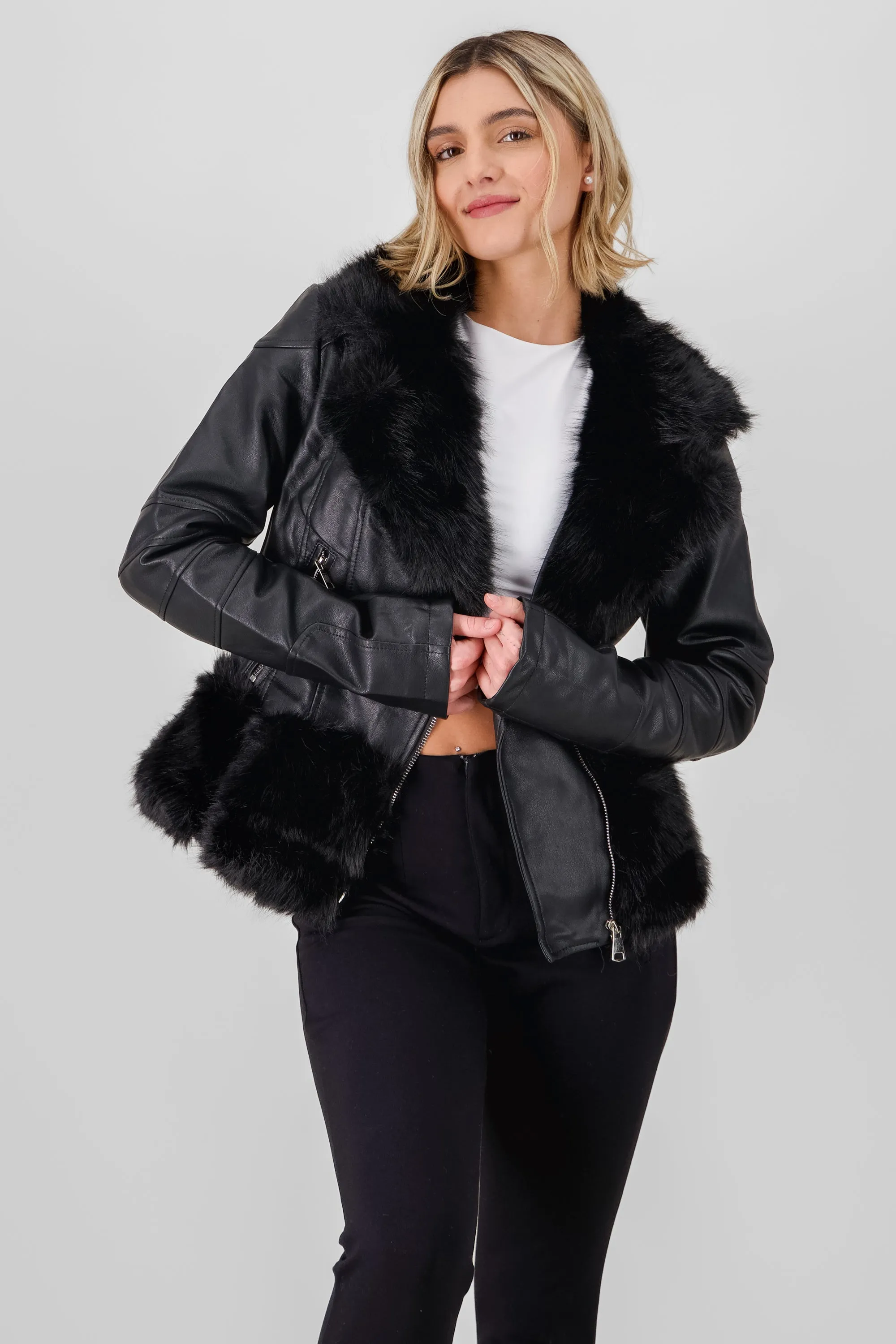 Chamarra capitonada peluche sold by Shasa