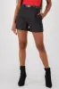 Shorts con pinza y cinturon hypsters sold by Shasa