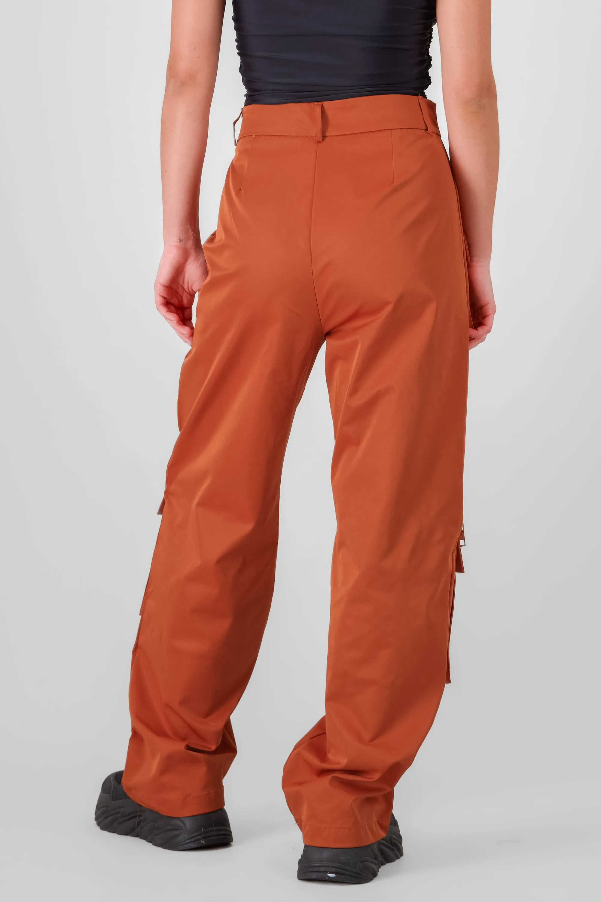 Pantalon recto detalle bolsas sold by Shasa product image thumbnail 4
