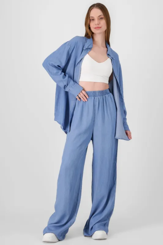 Pantalón amplio denim sold by Shasa