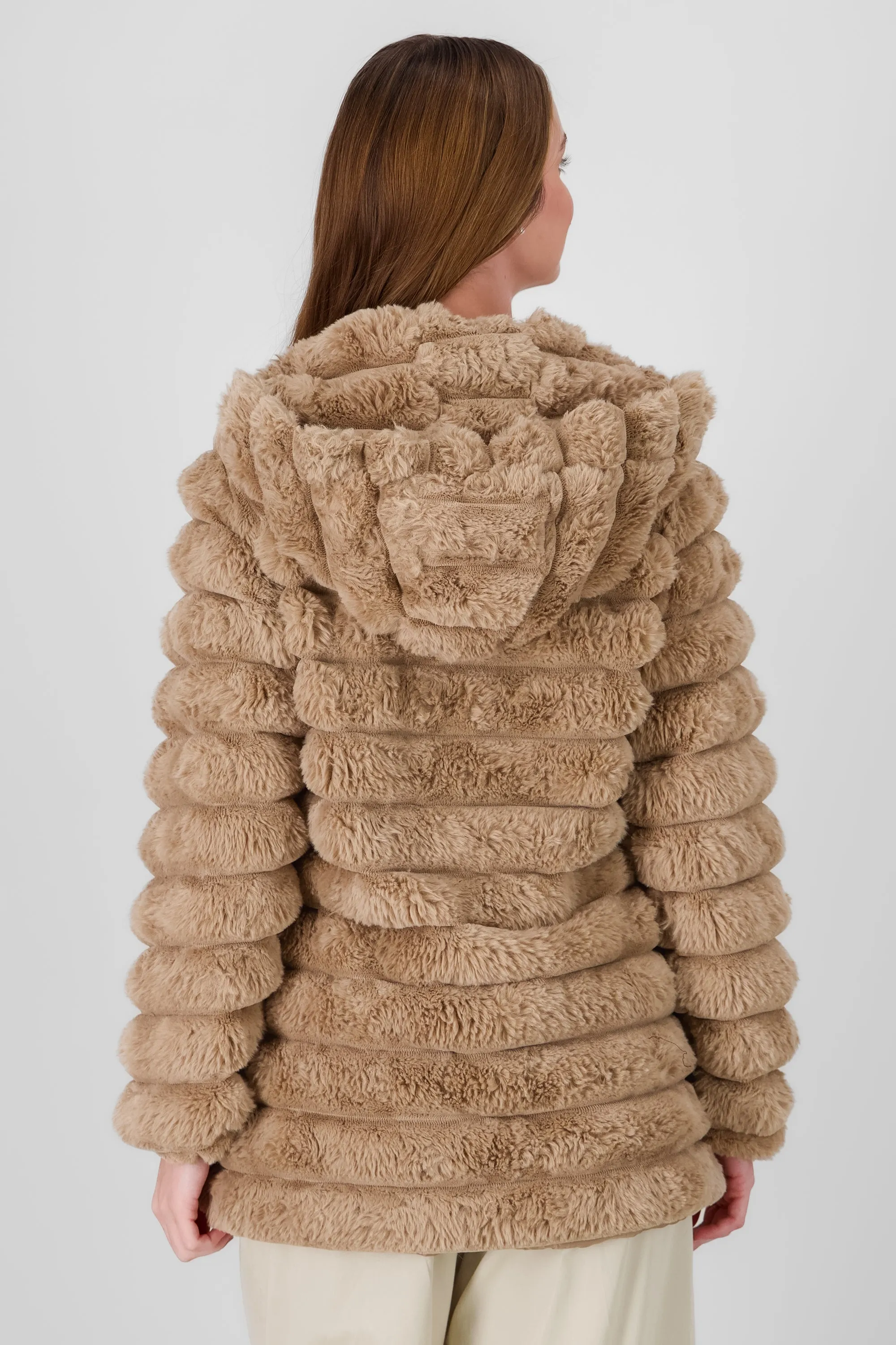 Abrigo capitonado peluche sold by Shasa product image thumbnail 4