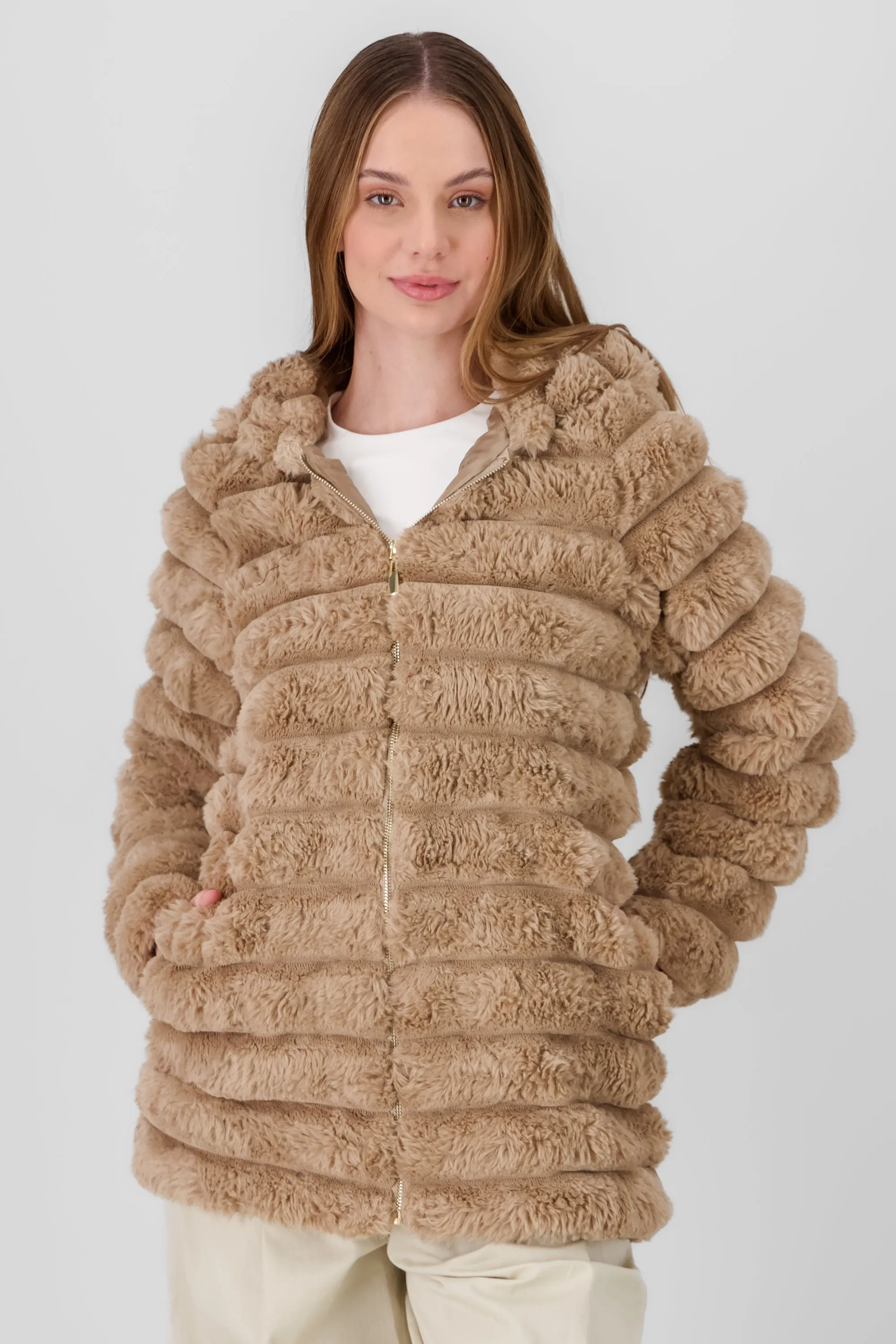 Abrigo capitonado peluche sold by Shasa product image thumbnail 2