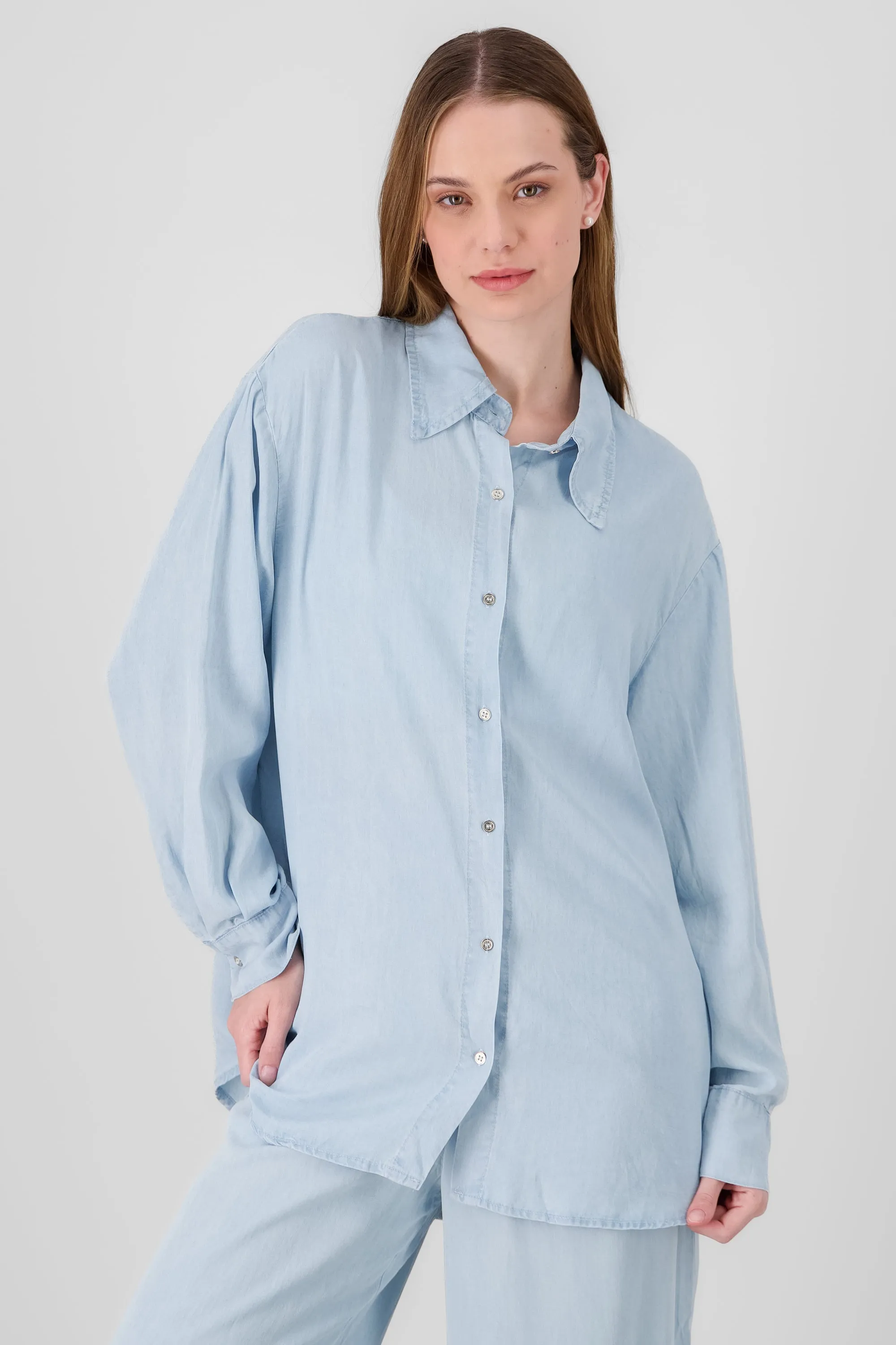 Camisa oversize denim sold by Shasa product image thumbnail 2