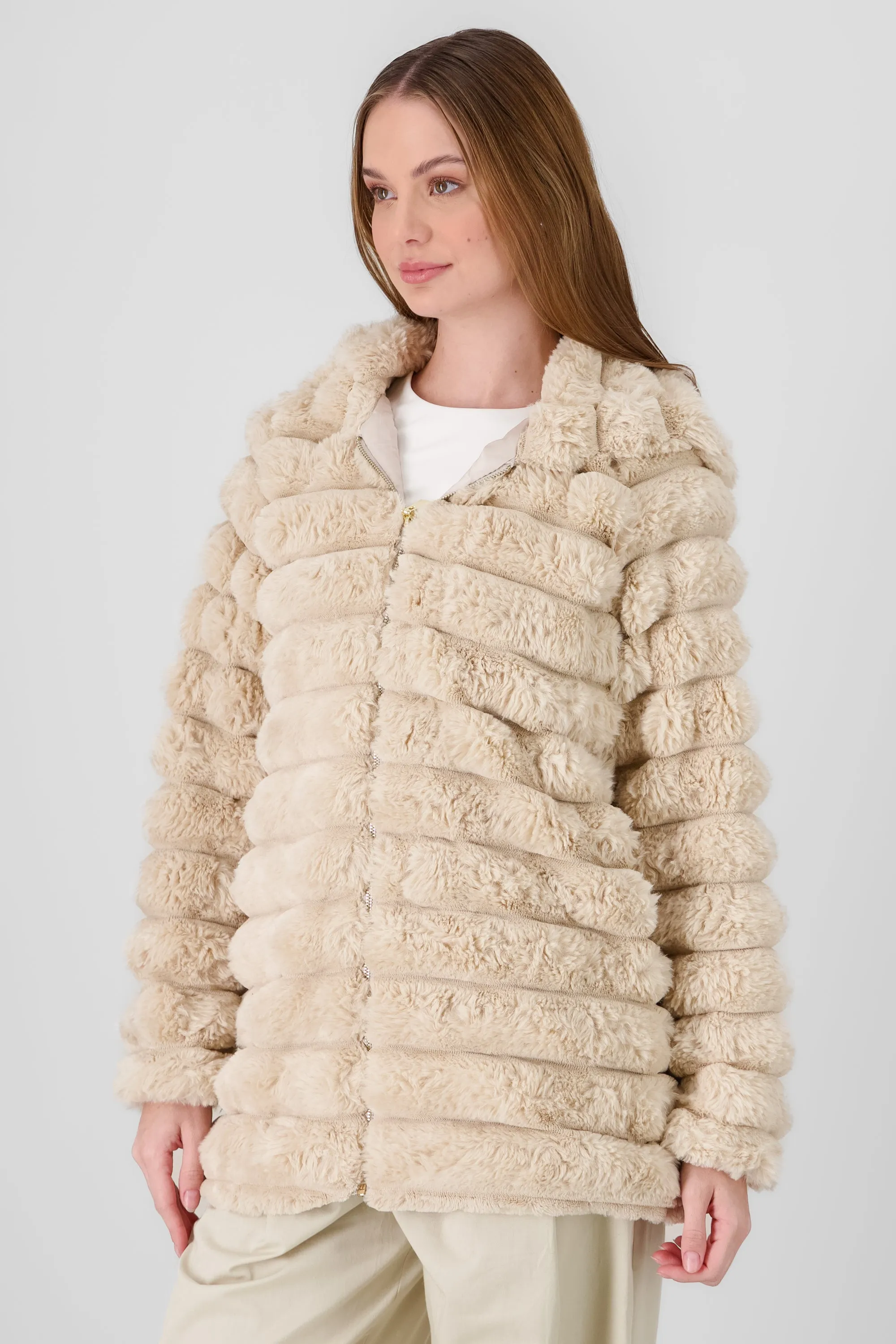 Abrigo capitonado peluche sold by Shasa product image thumbnail 3