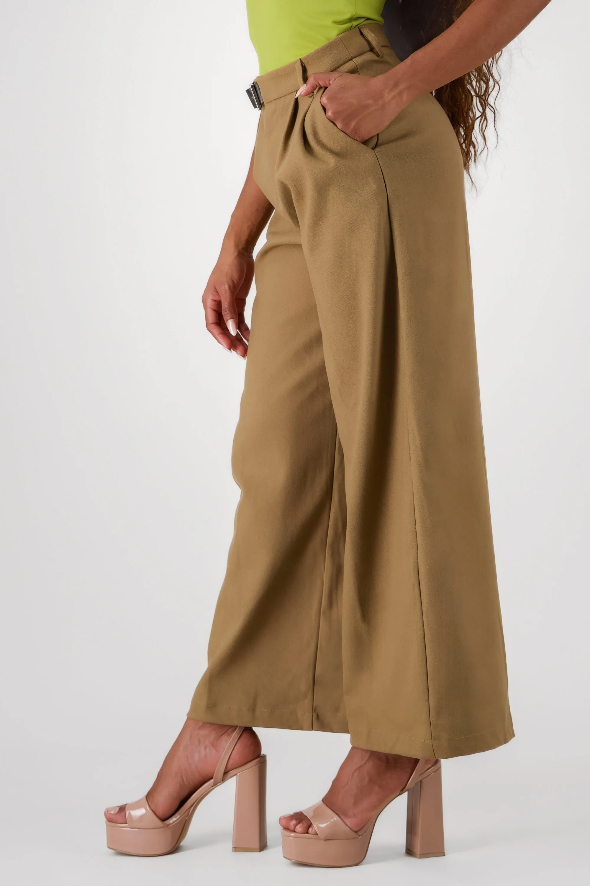 Pantalon amplio detalle cinturon pretina sold by Shasa product image thumbnail 3
