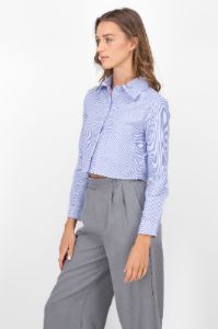 Camisa Crop Doble Bolsillo sold by Shasa