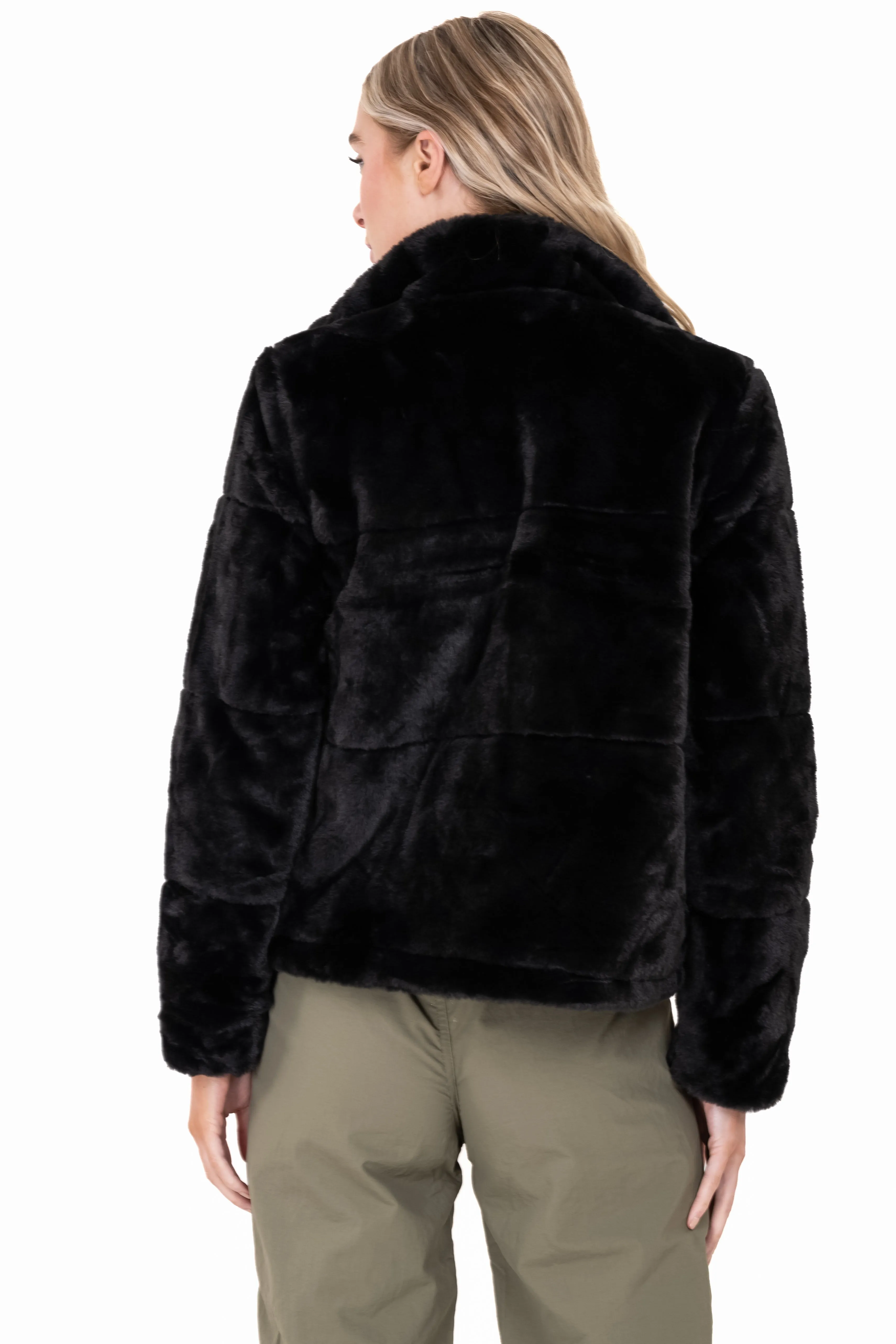 Chamarra cuello alto peluche sold by Shasa product image thumbnail 4