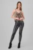 Leggings de piel lisos sold by Shasa