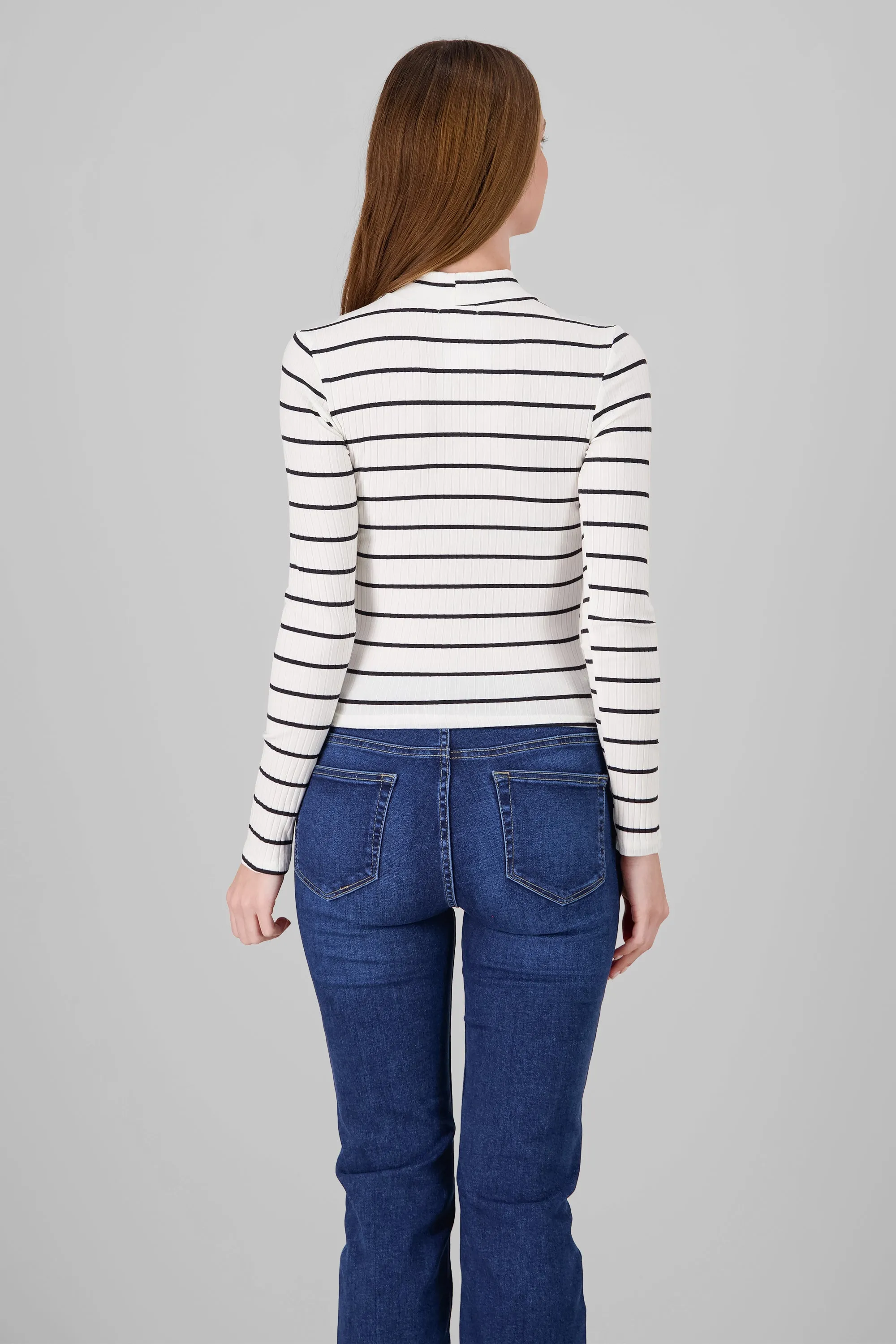 Top con cuello alto manga larga de rayas sold by Shasa product image thumbnail 4