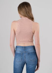 Tank top cuello alto liso sold by Shasa