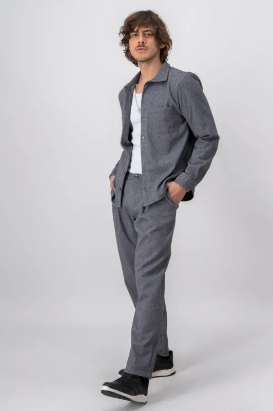 Pantalon Detalle Pinzas sold by Shasa