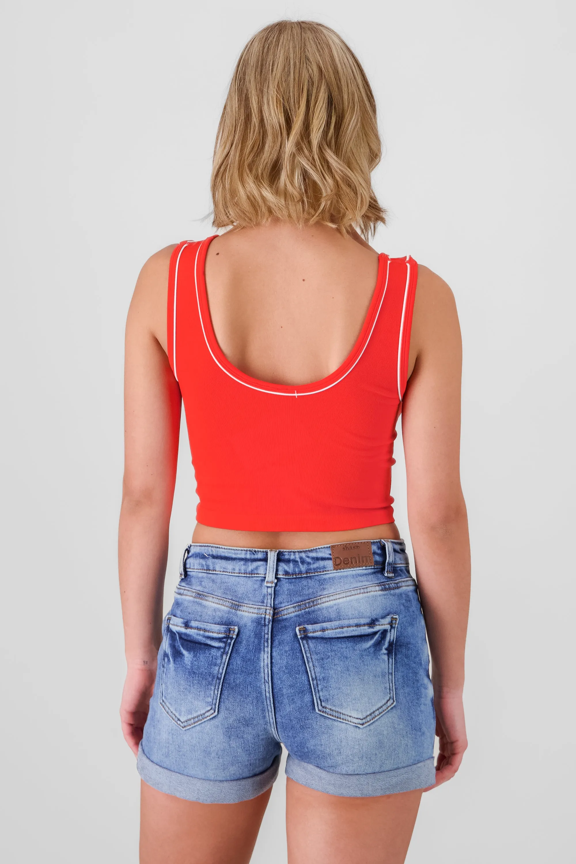 Tank top corto seamless detalle contraste sold by Shasa product image thumbnail 4