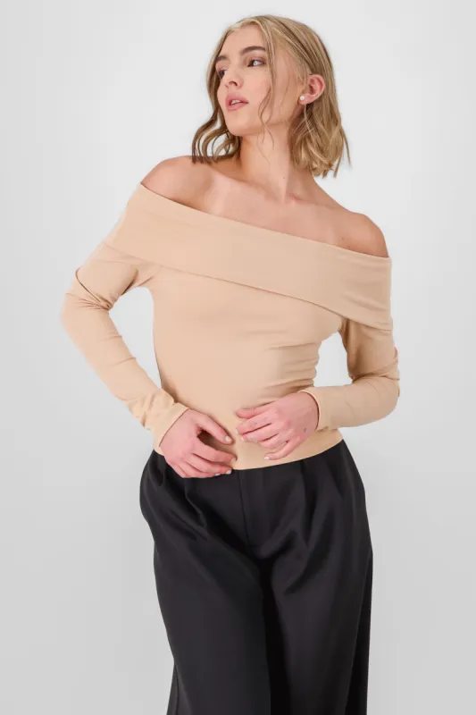 Top off shoulder liso sold by Shasa