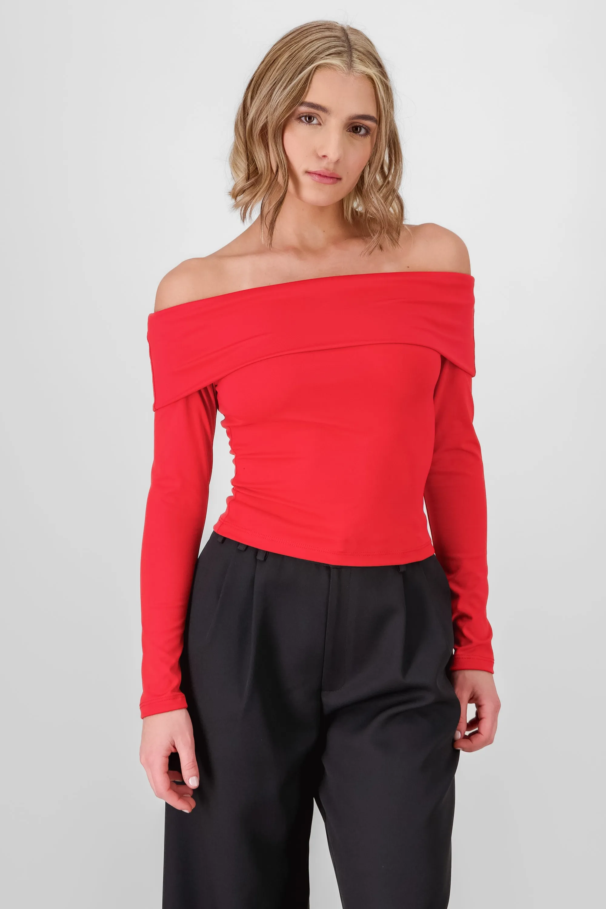 Top off shoulder liso sold by Shasa