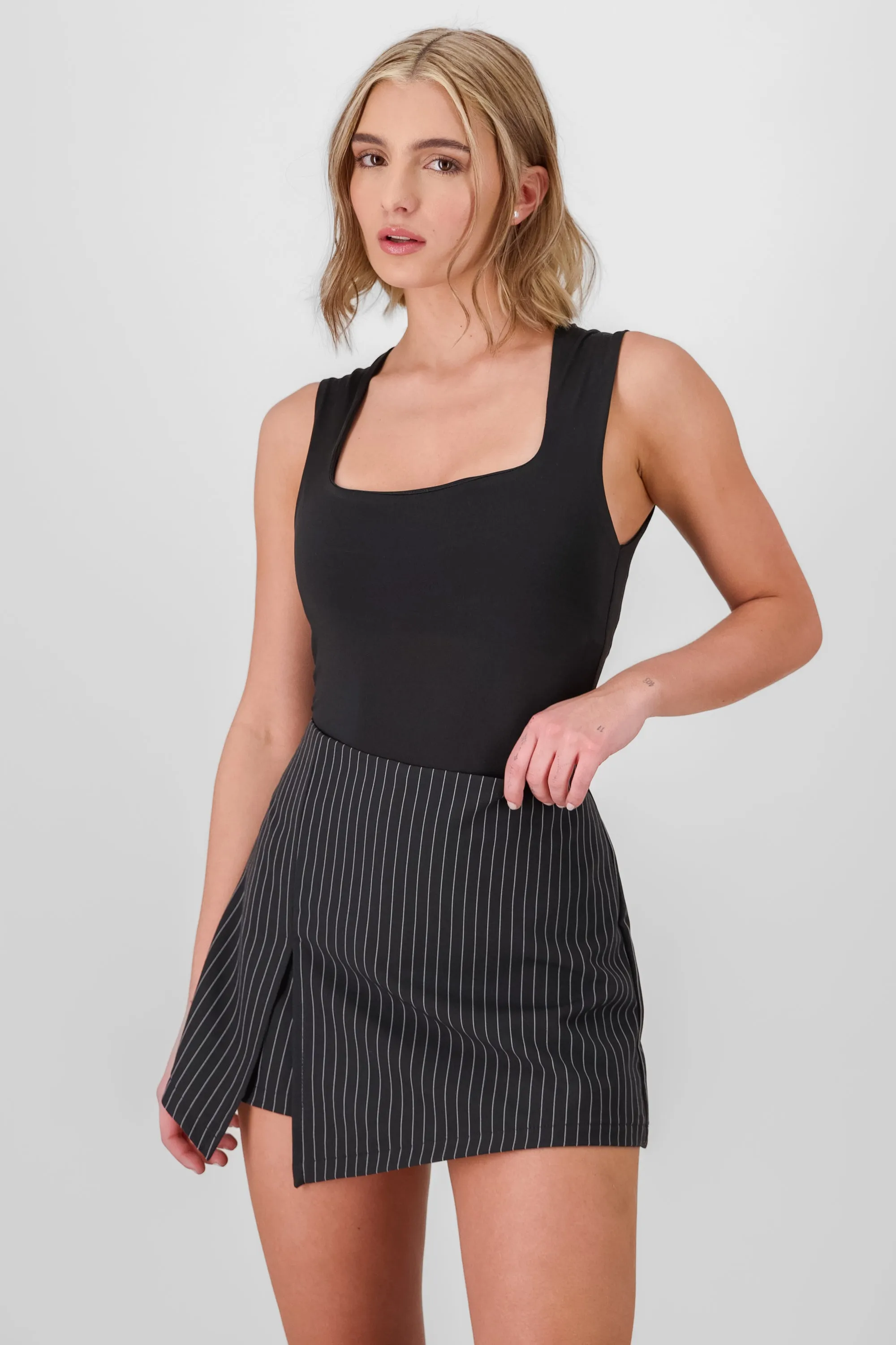 Bodysuit sin manga con escote cuadrado sold by Shasa