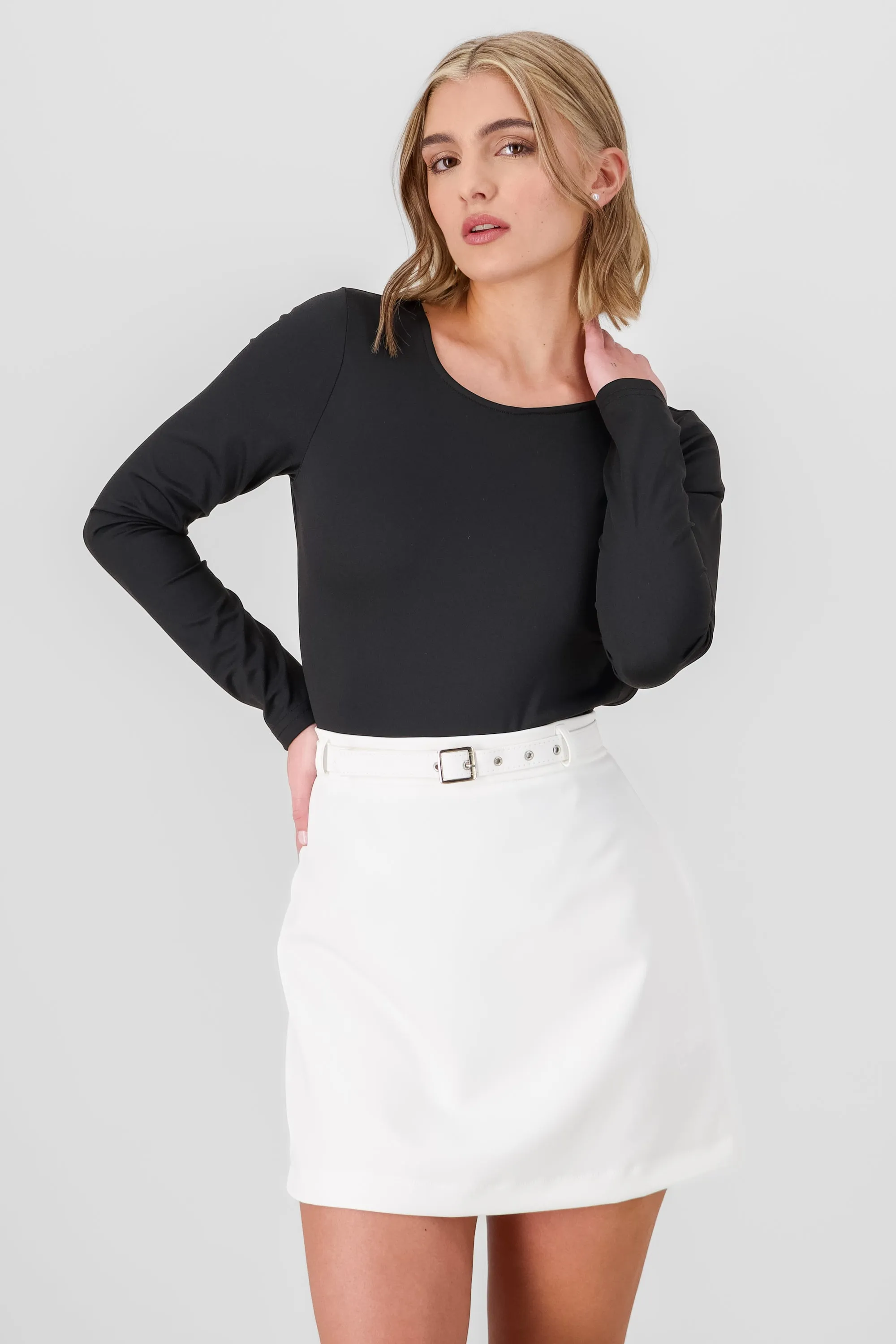 Body manga larga espalda abierta con cinturon sold by Shasa product image thumbnail 2