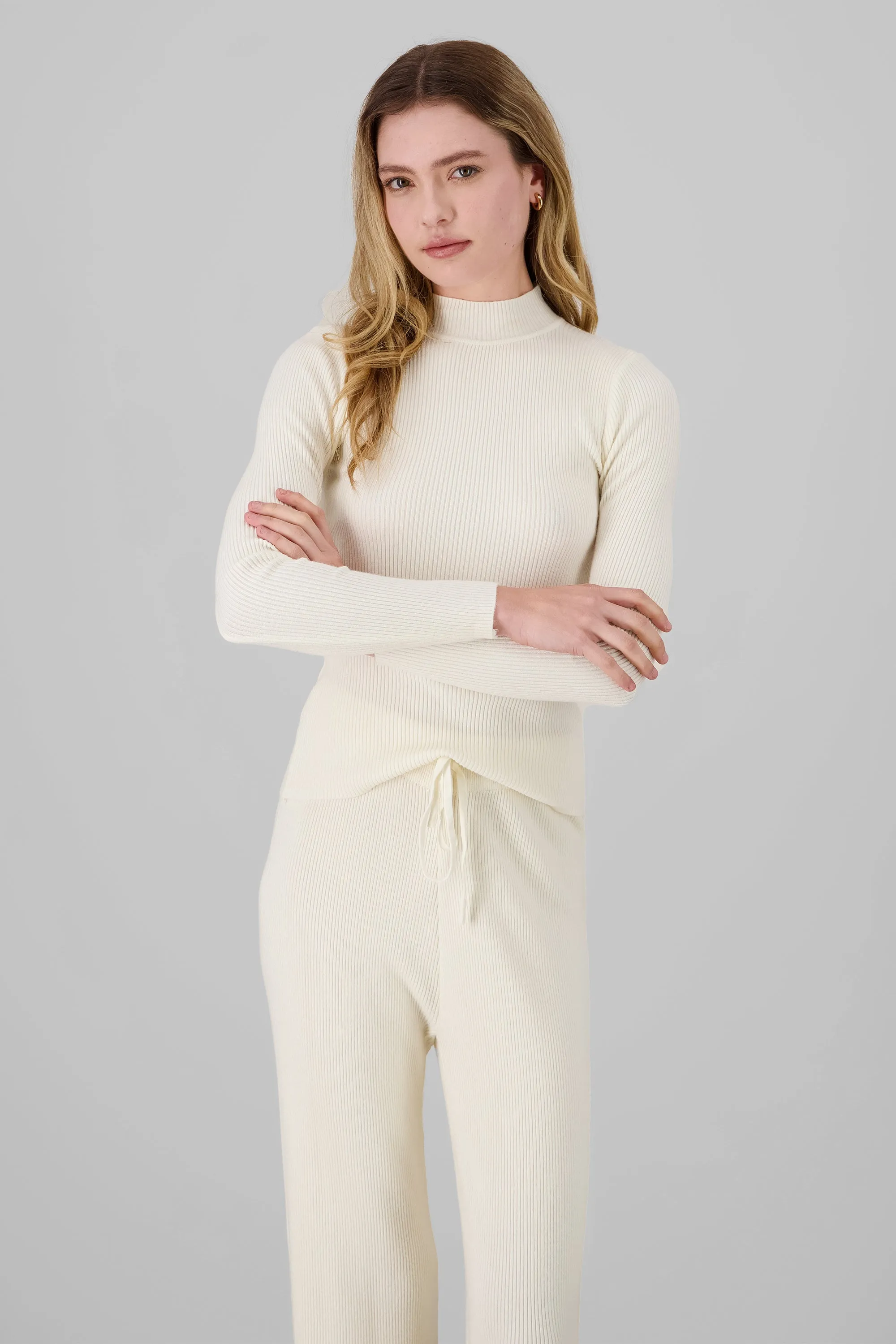 Sueter tejido ligero manga larga cuello redondo sold by Shasa product image thumbnail 2