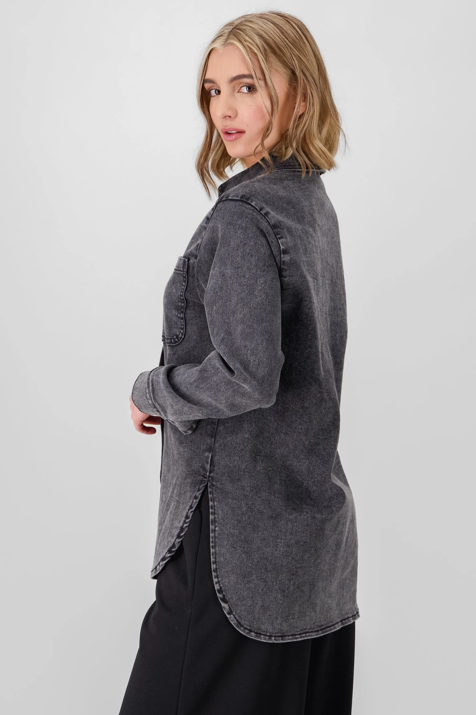 Sobre camisa denim con bolsas Hypsters sold by Shasa product image thumbnail 3