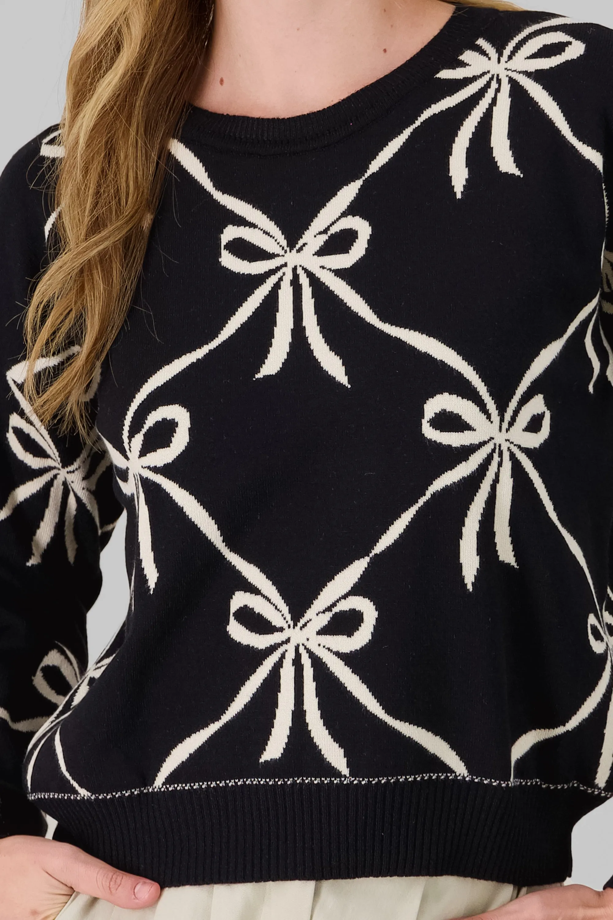 Sueter moños manga larga sold by Shasa product image thumbnail 5