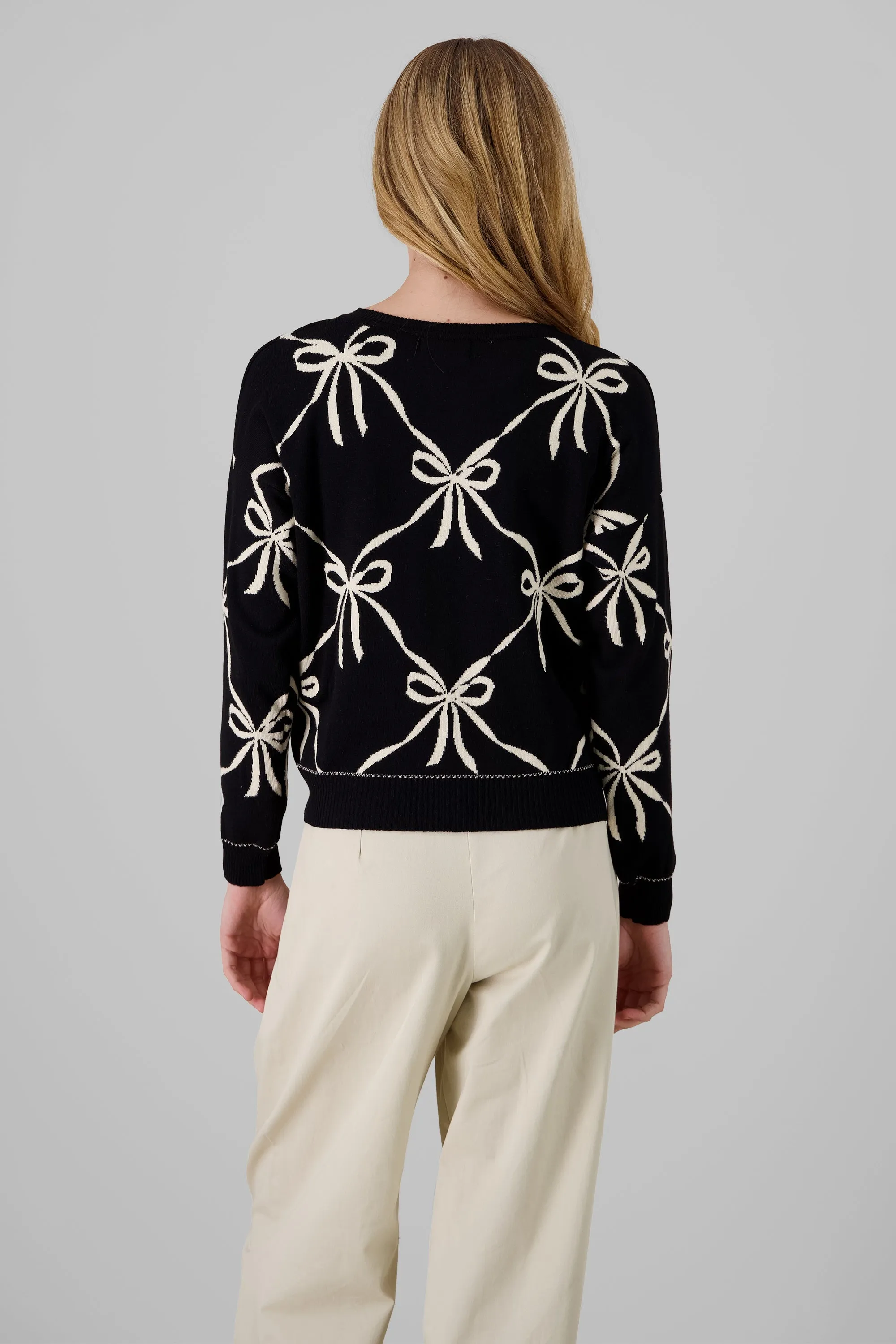 Sueter moños manga larga sold by Shasa product image thumbnail 4