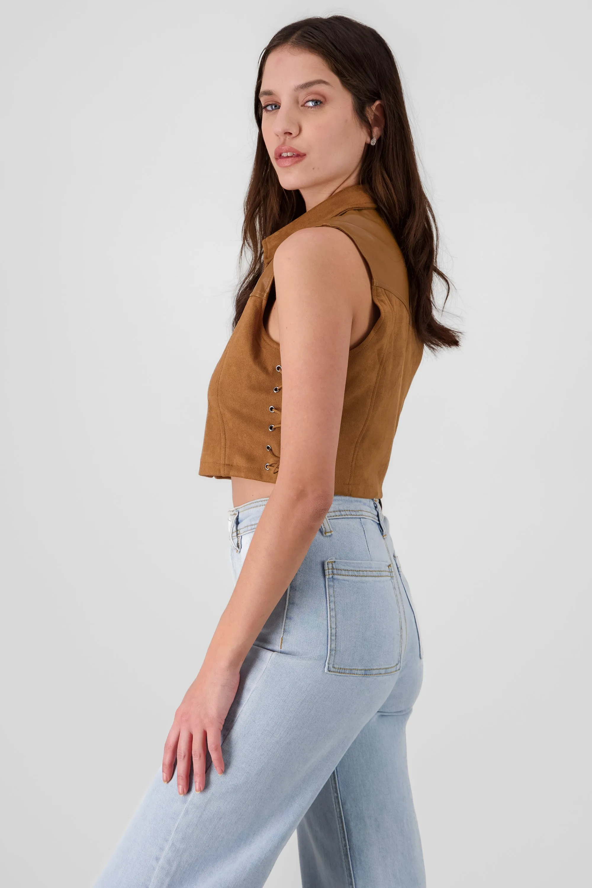 Chaleco pu y suede con cuello sold by Shasa product image thumbnail 3