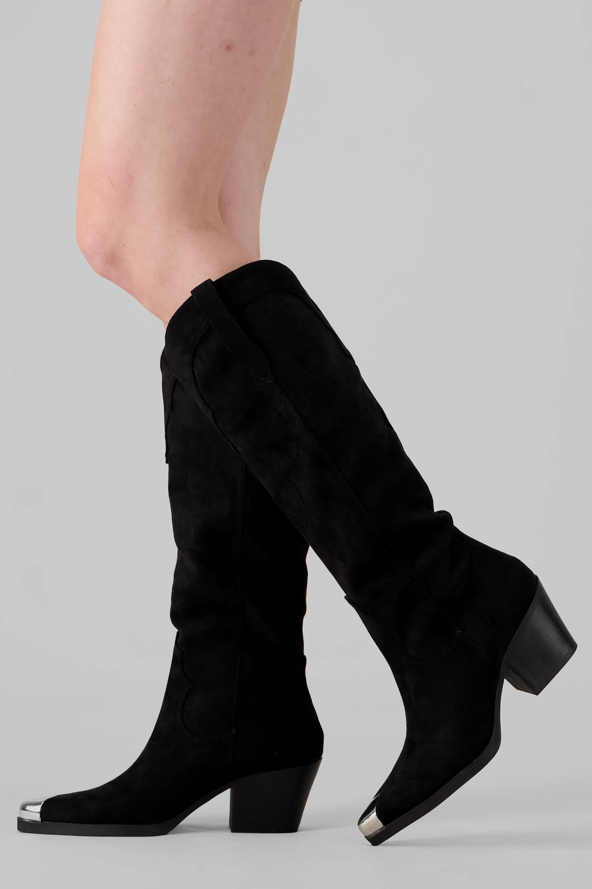 Bota vaquera punta metálica sold by Shasa