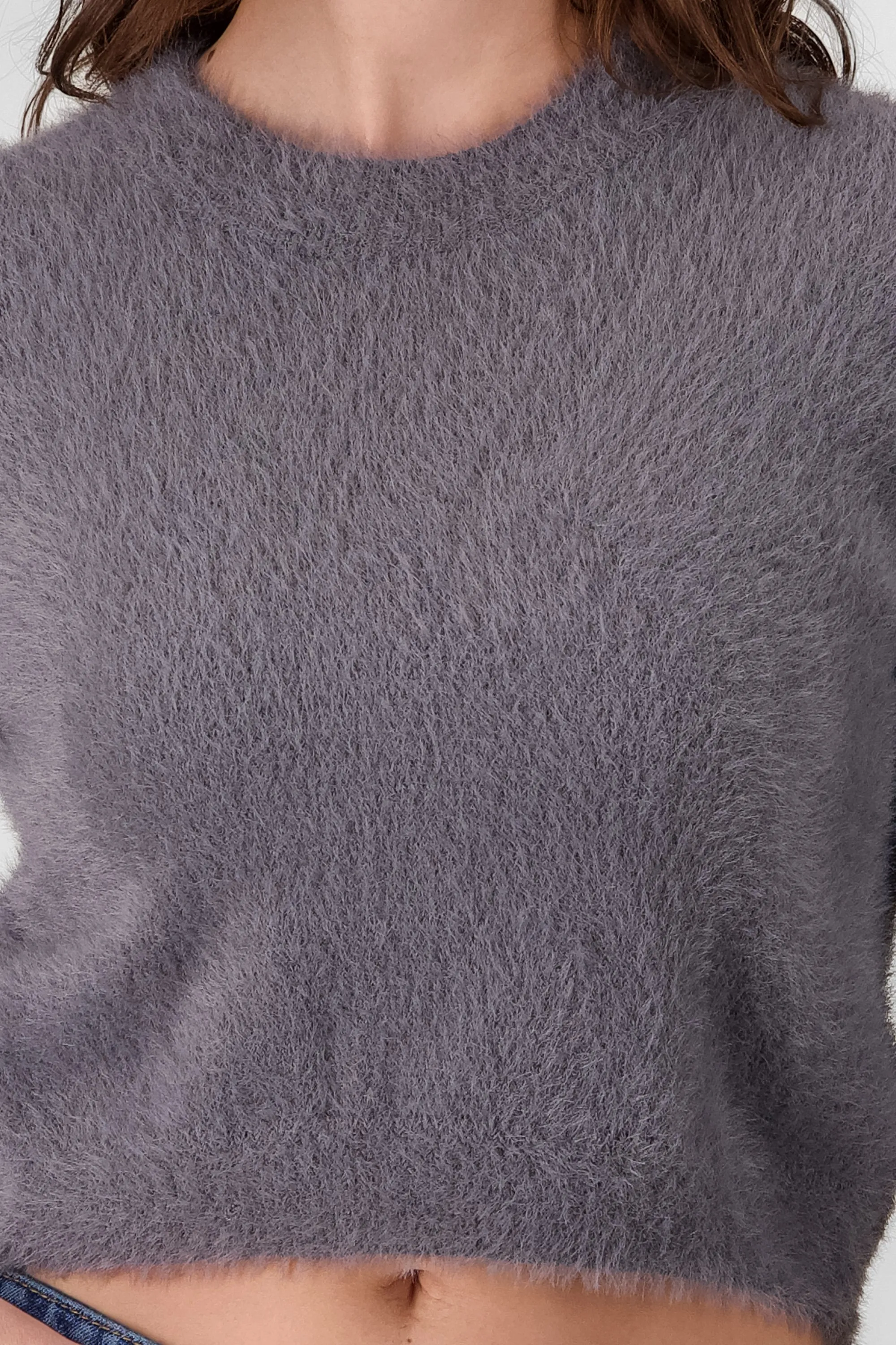 Sueter cuello redondo peluche sold by Shasa product image thumbnail 5