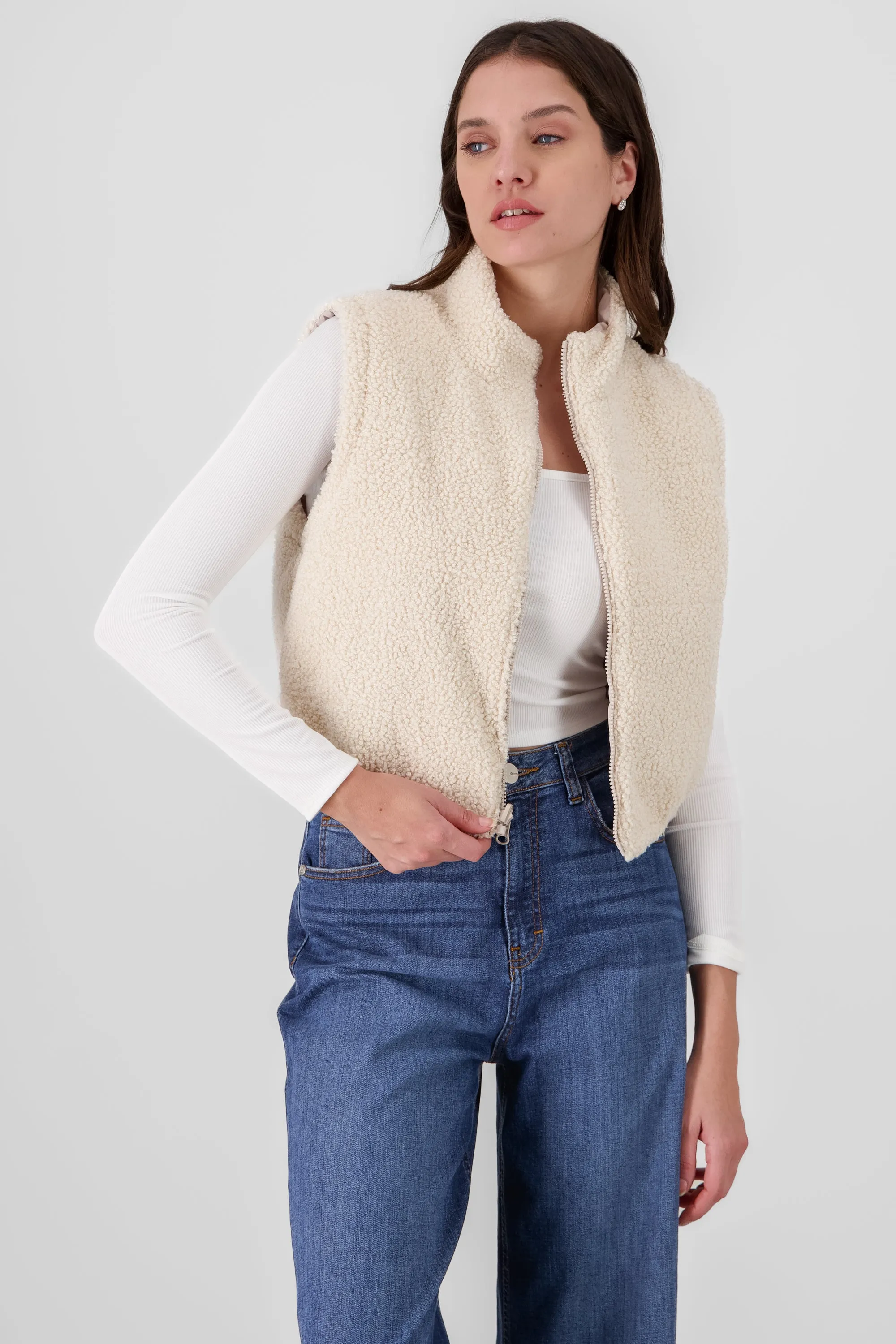 Chaleco capitonado liso y borrego sold by Shasa product image thumbnail 3