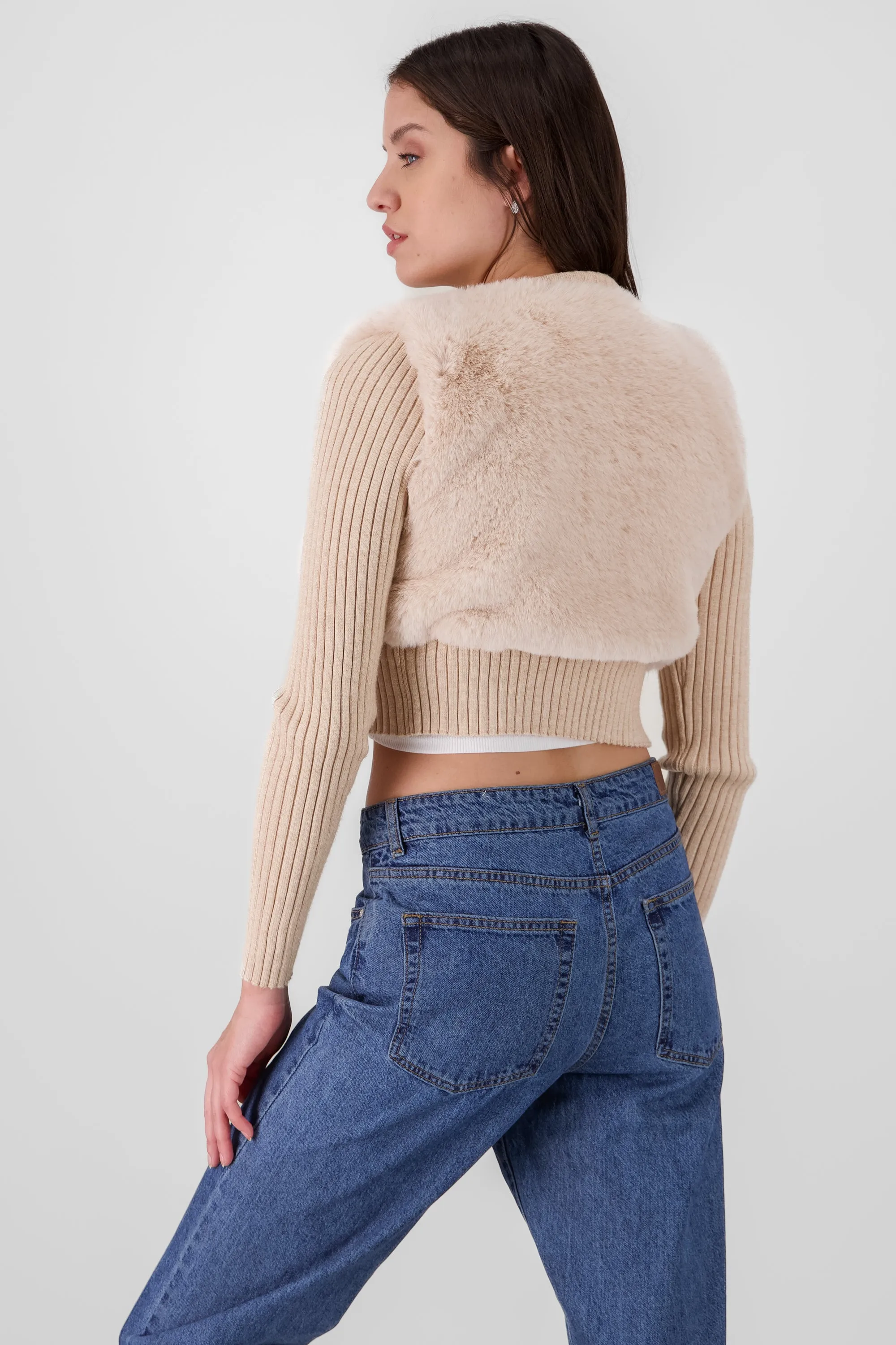 Chaqueta peluche con mangas rib sold by Shasa product image thumbnail 4