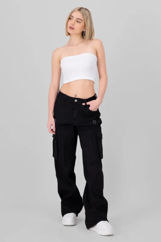 Jeans cargo corte hebillas sold by Shasa