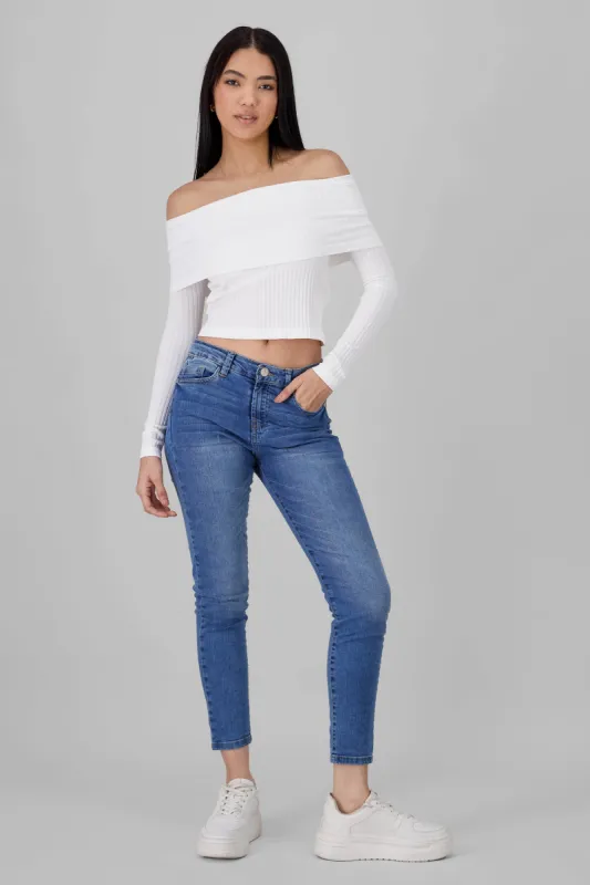 Jeans skinny regular waist sold by Shasa