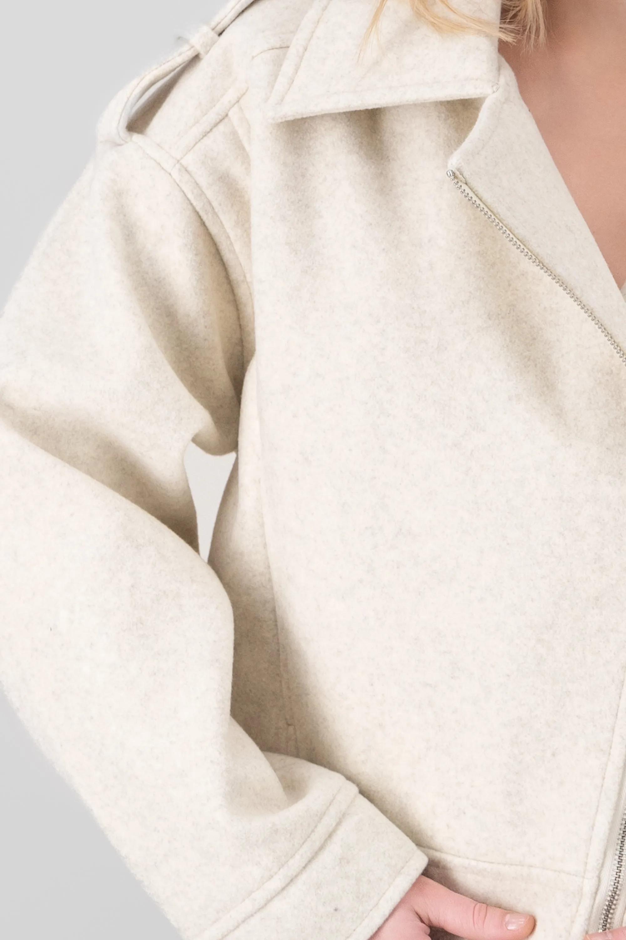 Chamarra biker afelpada sold by Shasa product image thumbnail 5